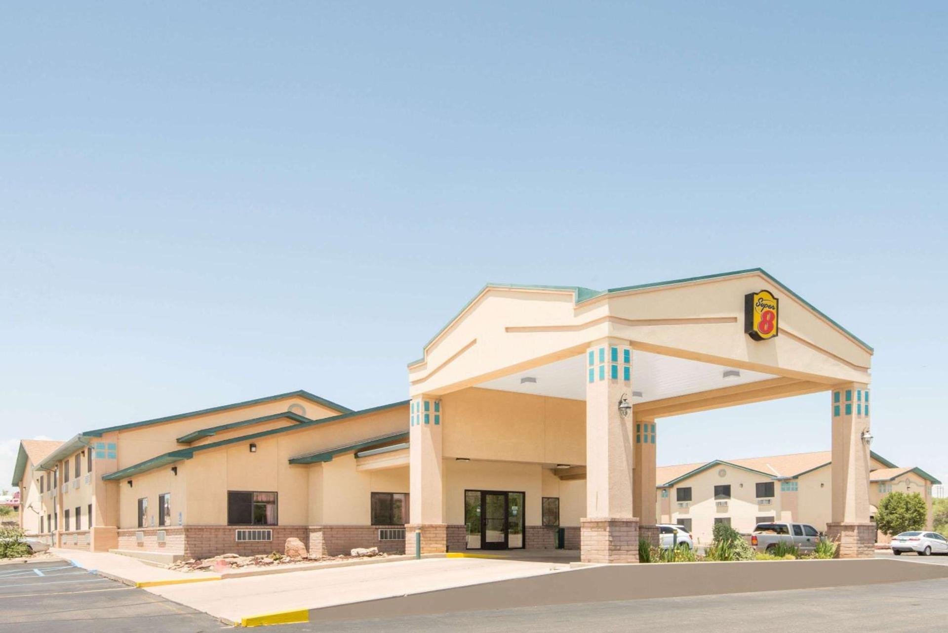 Super 8 by Wyndham Santa Rosa — hotel in Santa Rosa