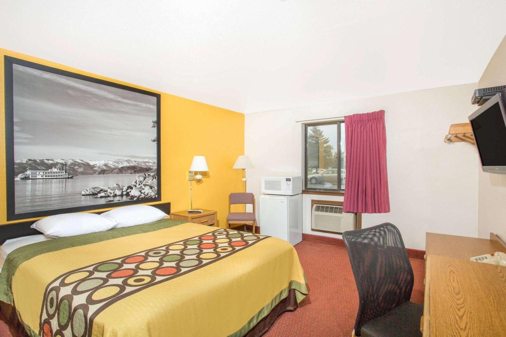 Super 8 by Wyndham Elko photo 4