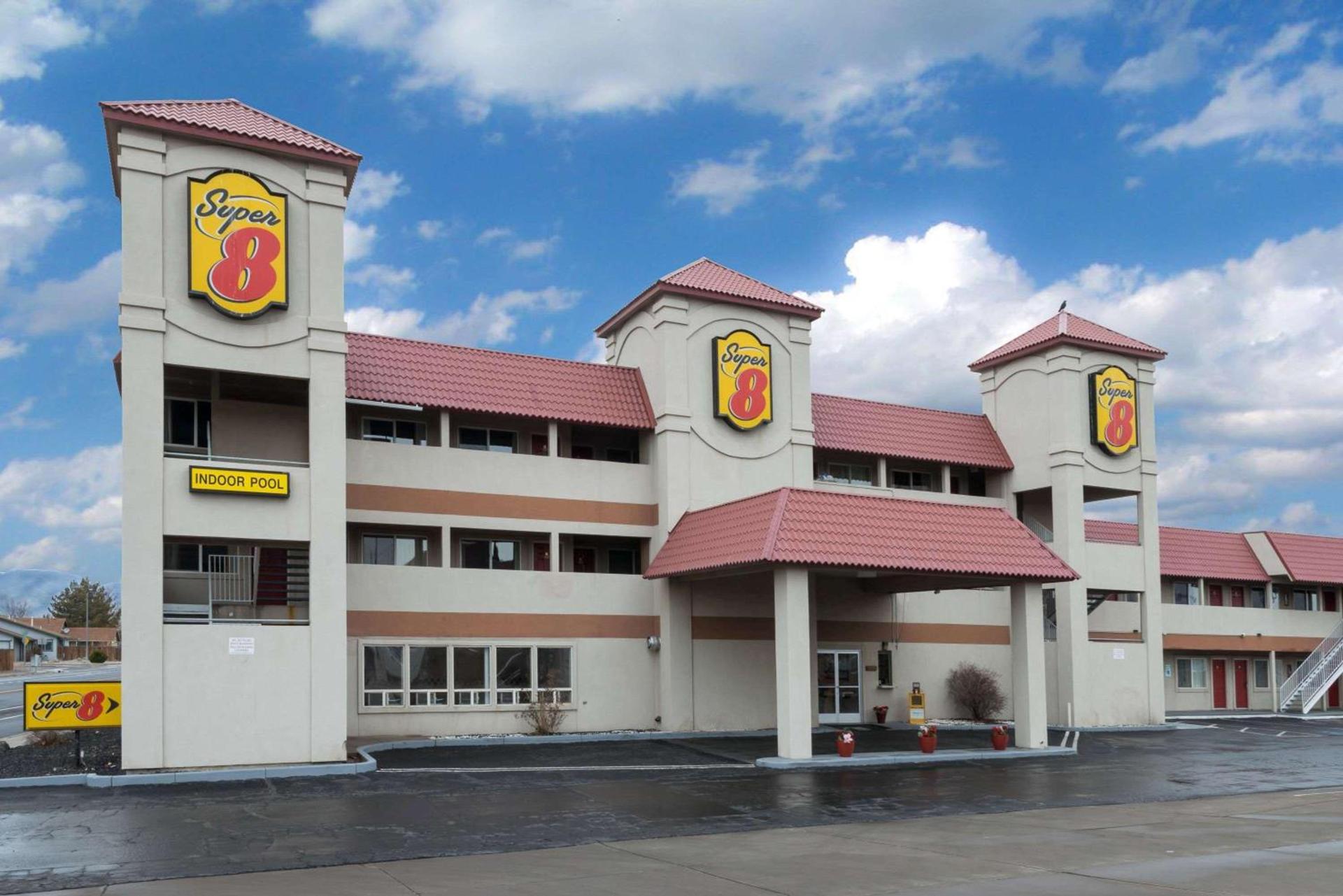 Super 8 by Wyndham Fernley photo 5