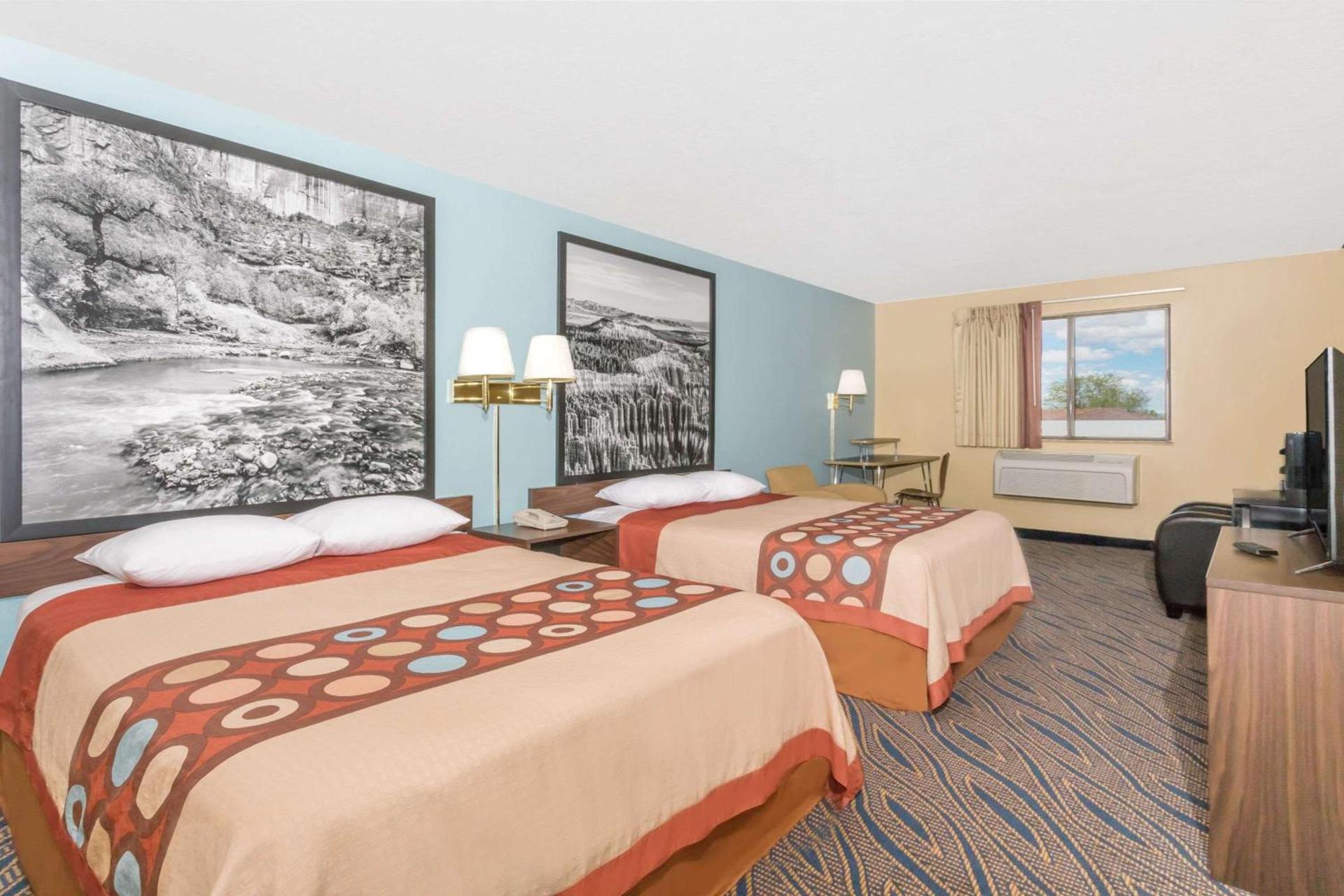 Super 8 by Wyndham Cedar City photo 7