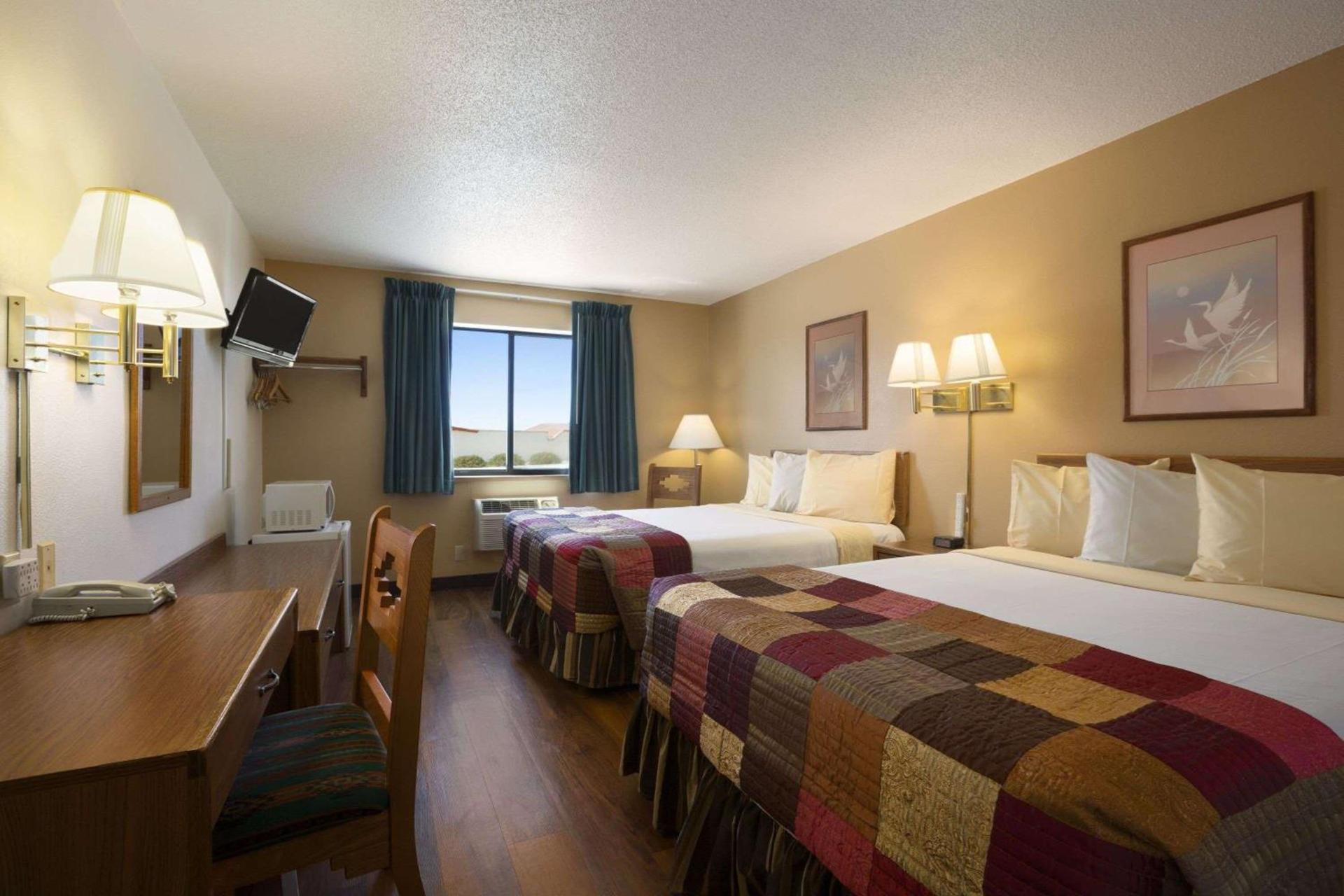 Super 8 by Wyndham Las Vegas photo 5