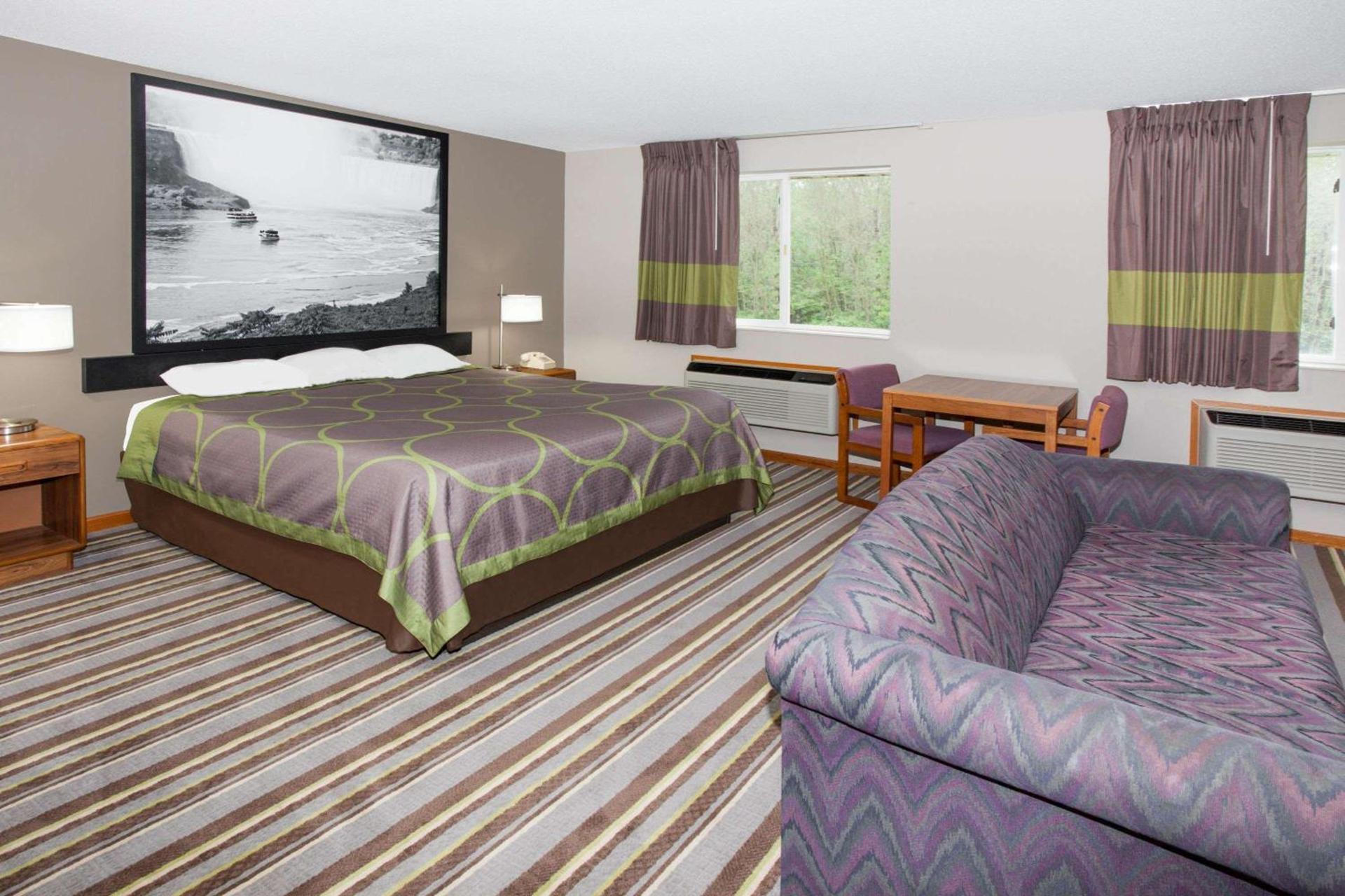 Super 8 by Wyndham Watseka photo 9