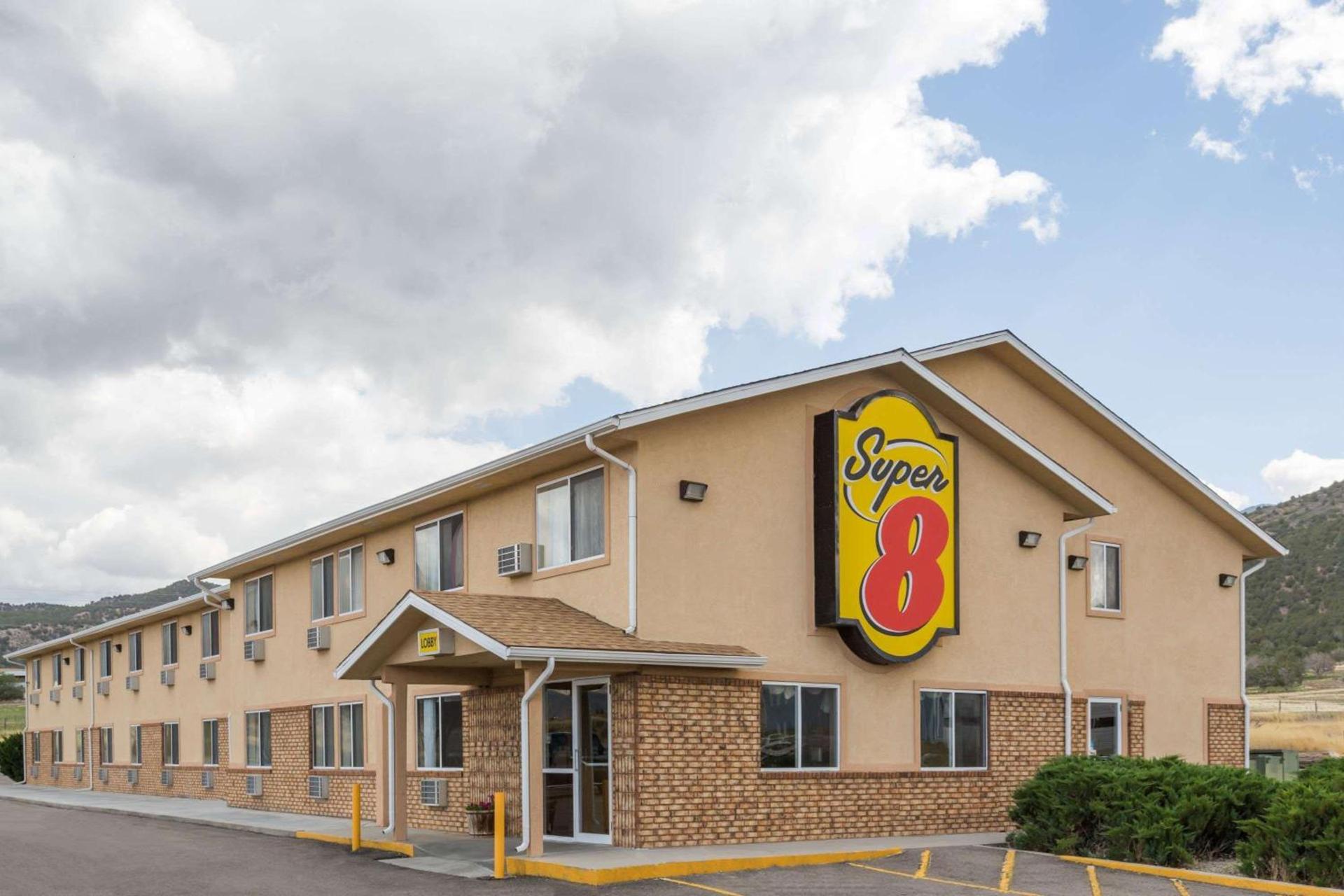 Super 8 by Wyndham Nephi — hotel in Nephi