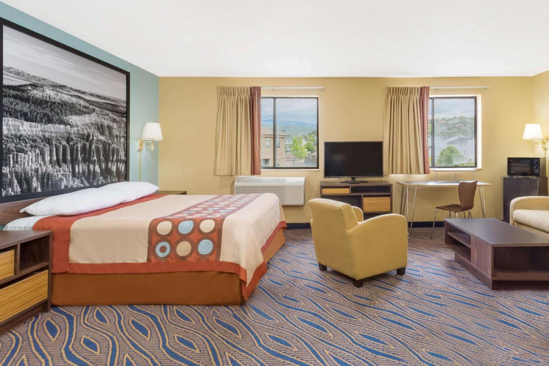 Super 8 by Wyndham Cedar City photo 10