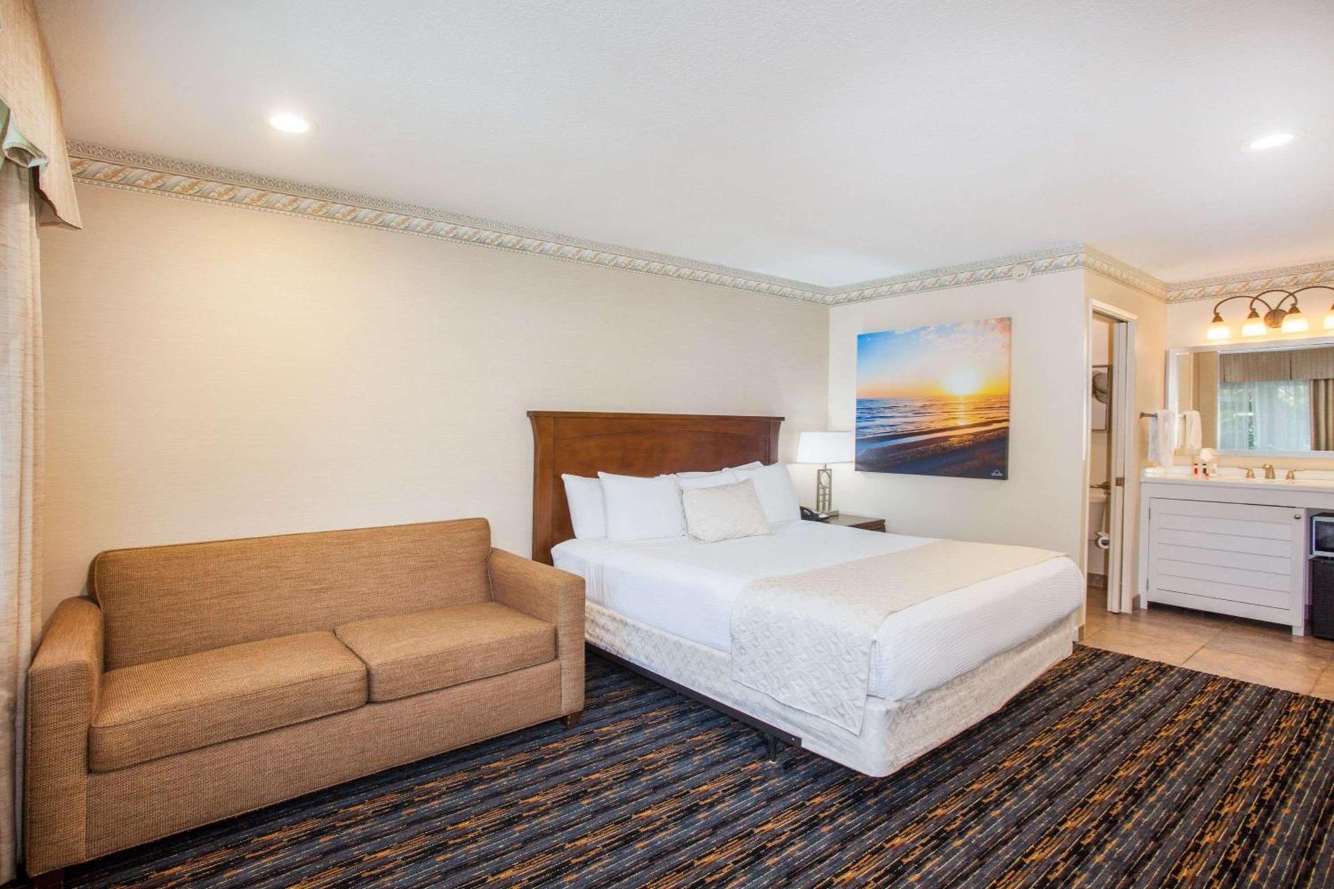 Days Inn by Wyndham San Diego Hotel Circle photo 15