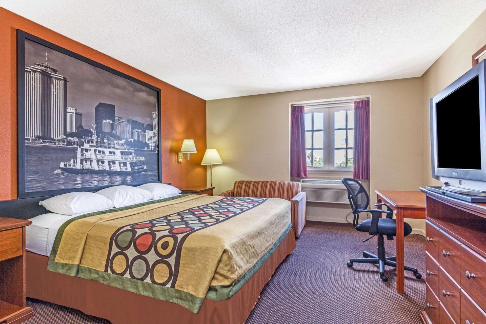 Super 8 by Wyndham New Orleans photo 8