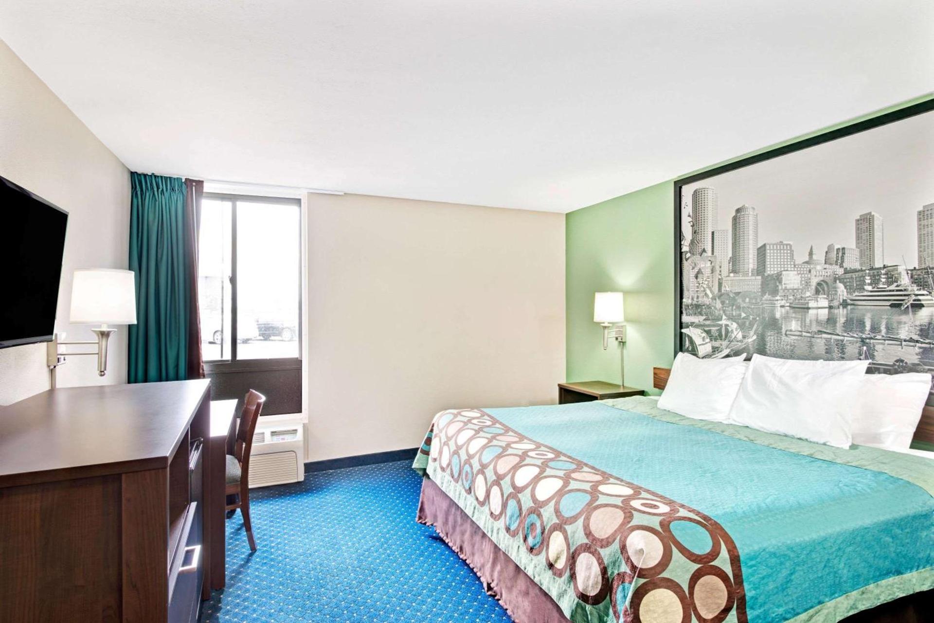 Super 8 by Wyndham Brockton photo 5