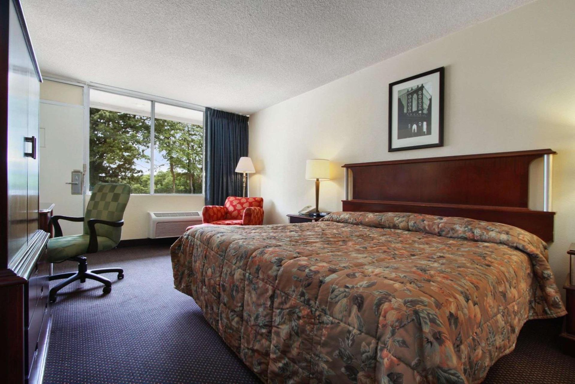 Super 8 by Wyndham Dover photo 8