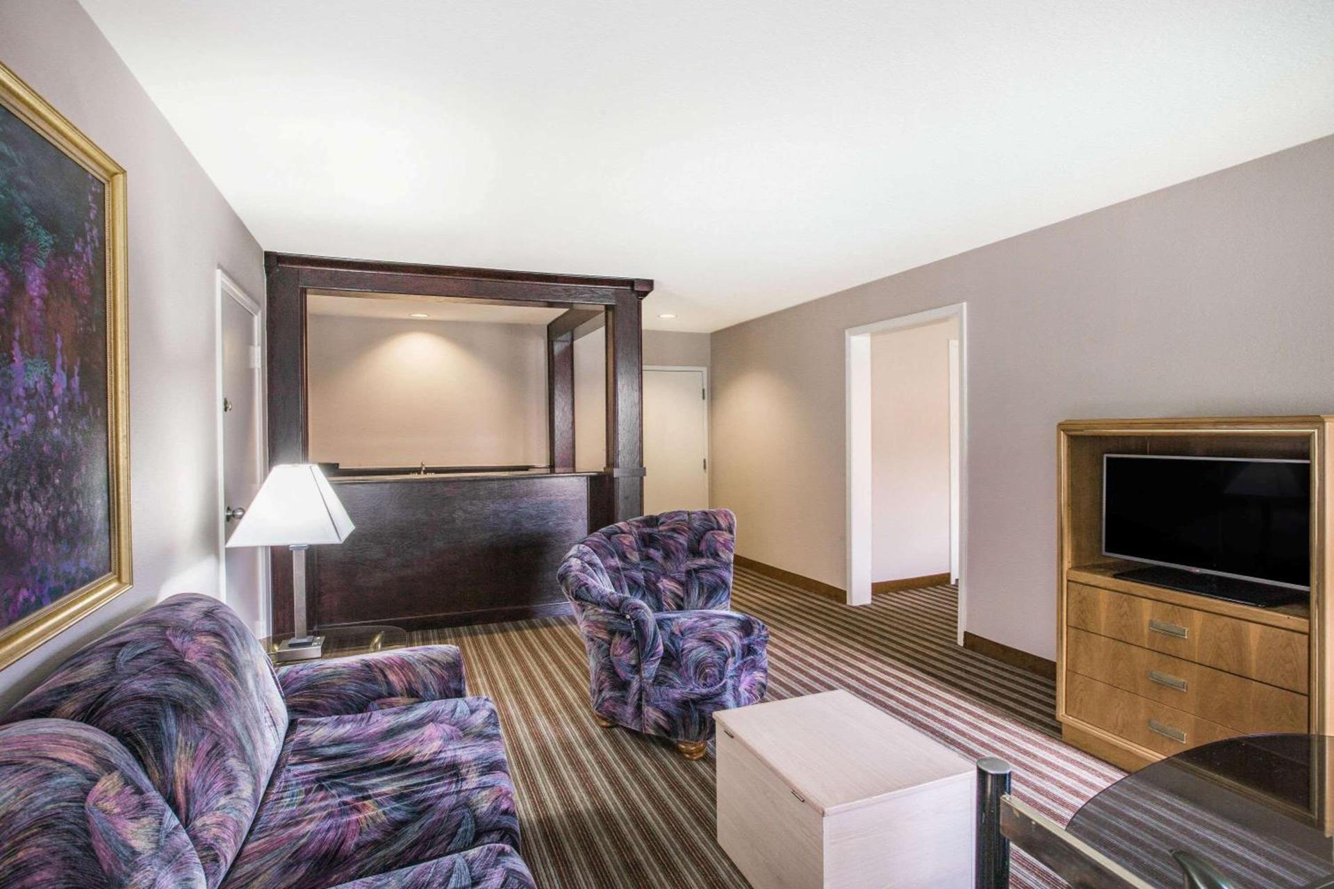 Super 8 by Wyndham Oxford MS University Area photo 13