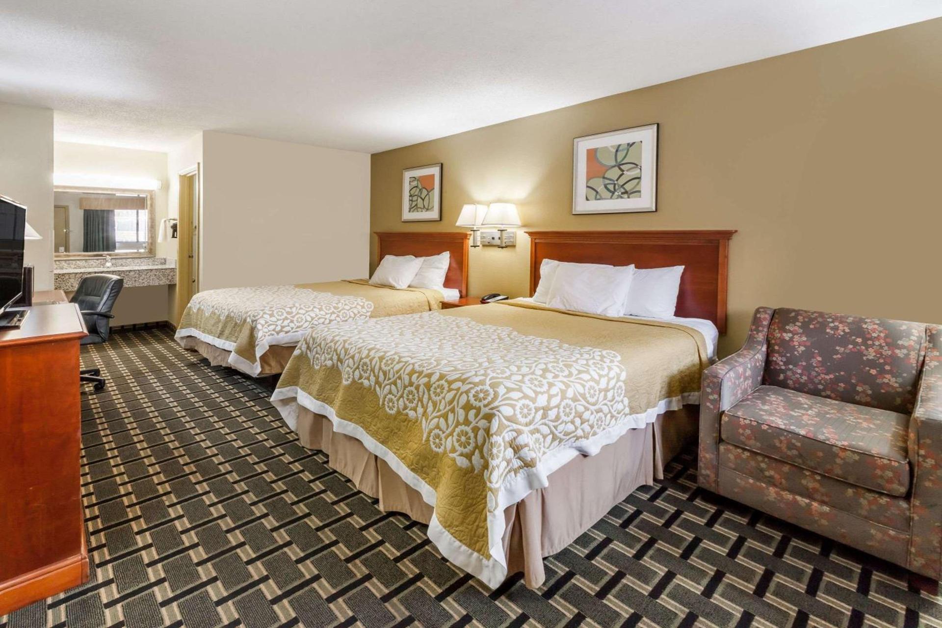 Days Inn by Wyndham Kent - Akron photo 12