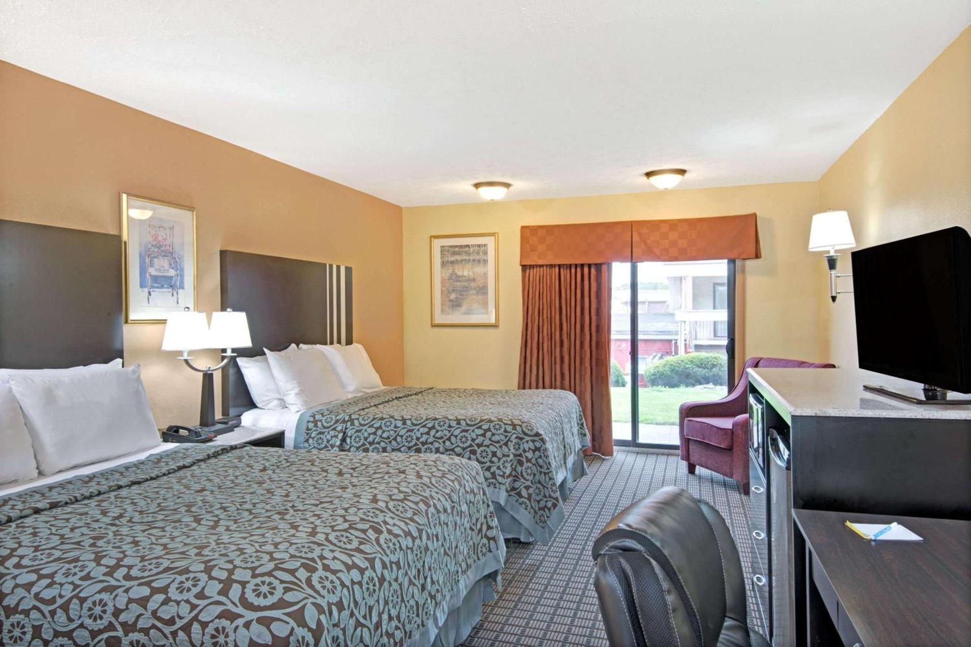 Days Inn by Wyndham Washington photo 7