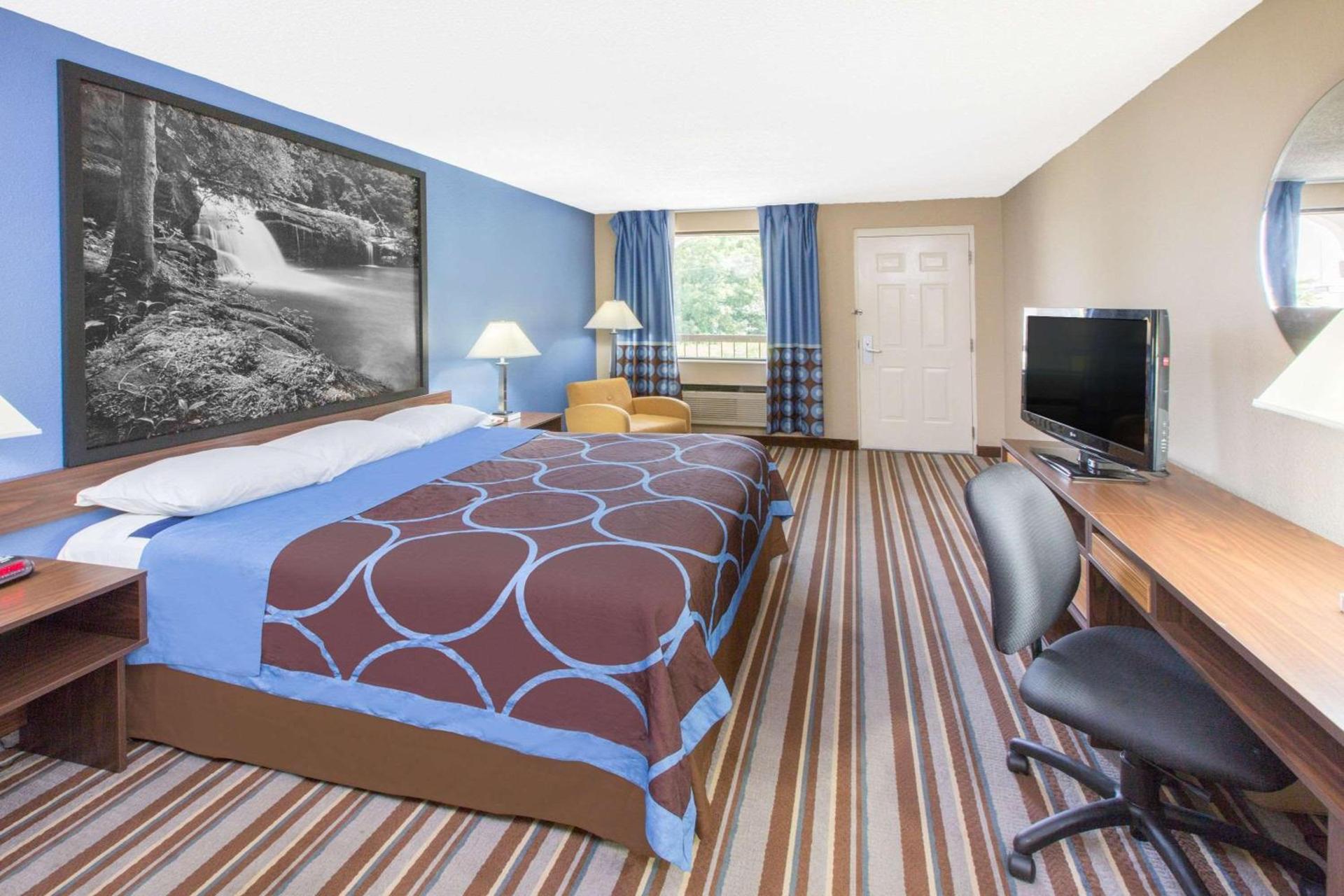 Super 8 by Wyndham Dothan photo 16