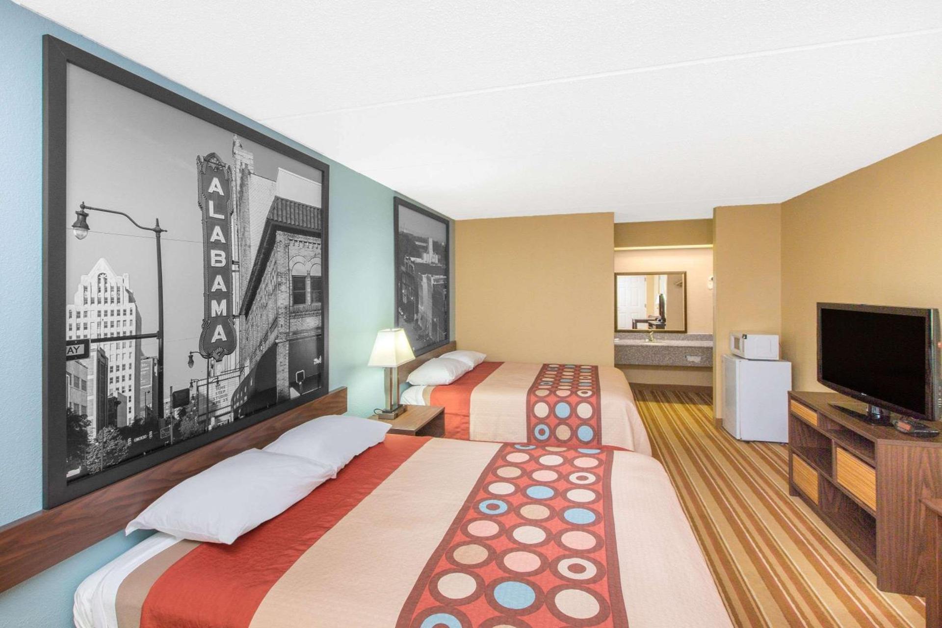 Super 8 by Wyndham Dothan photo 10
