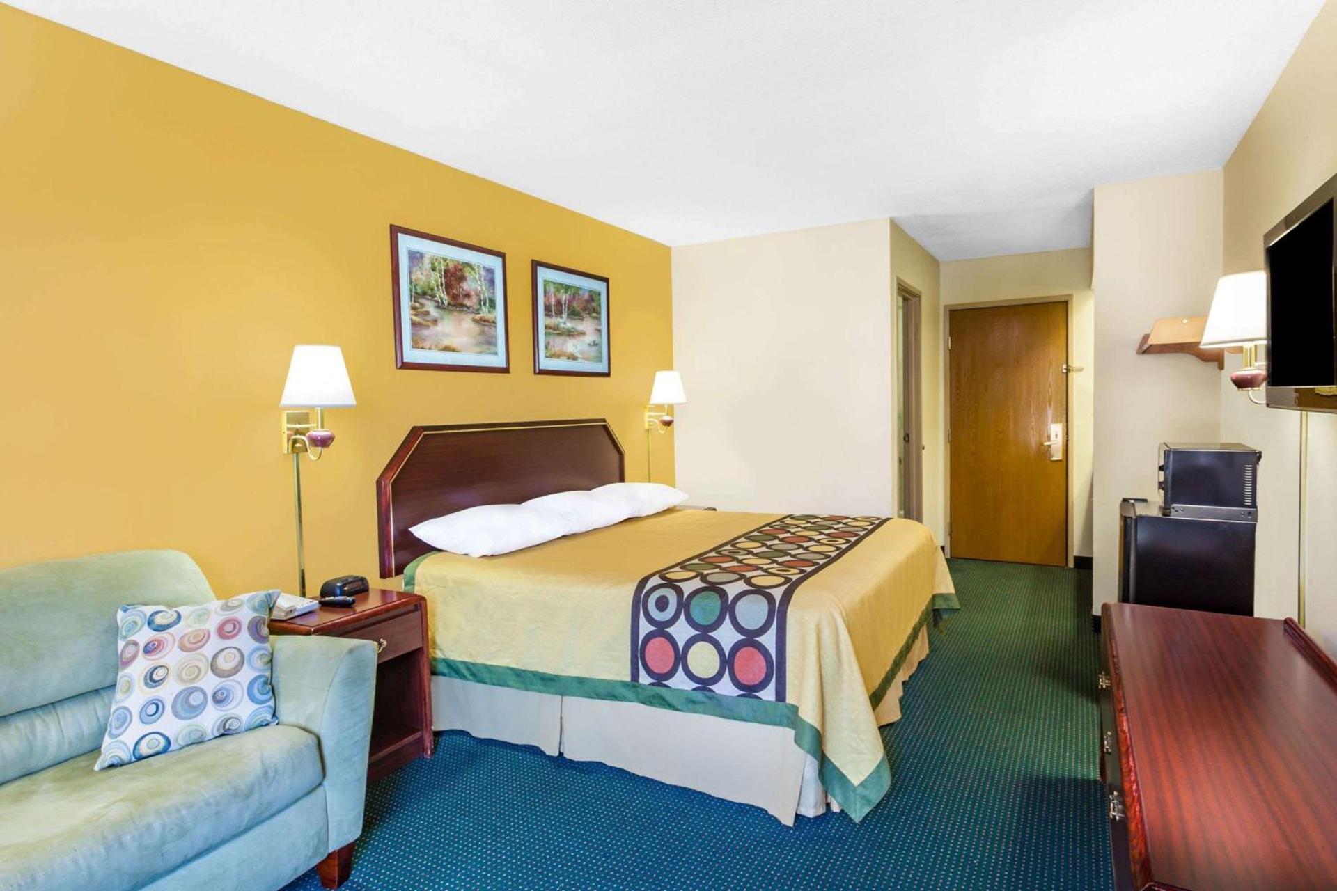 Super 8 by Wyndham Morristown/South photo 12