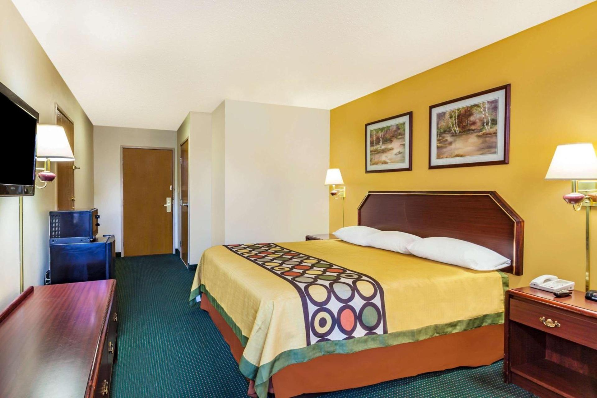 Super 8 by Wyndham Morristown/South photo 5