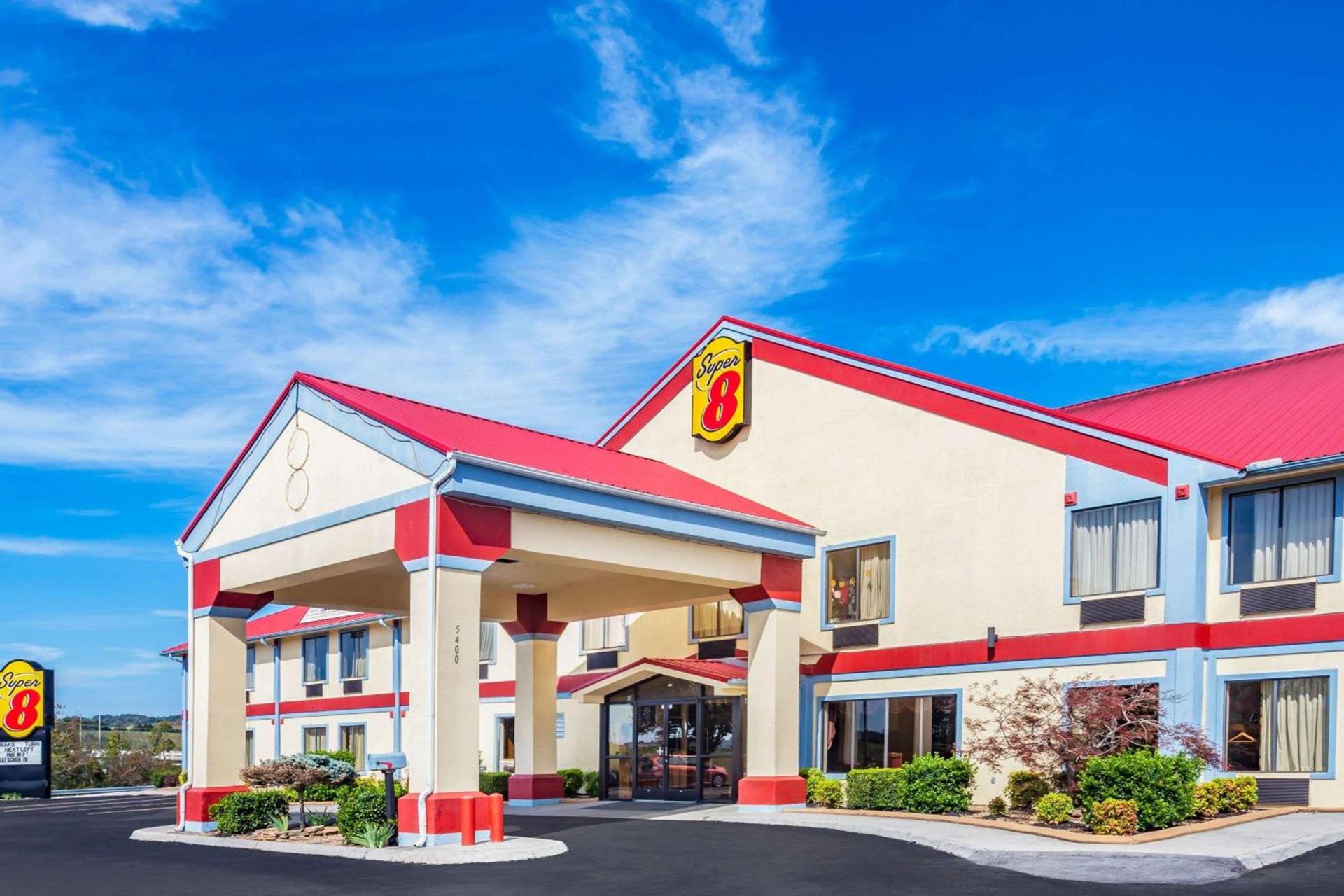 Super 8 by Wyndham Morristown/South photo 2