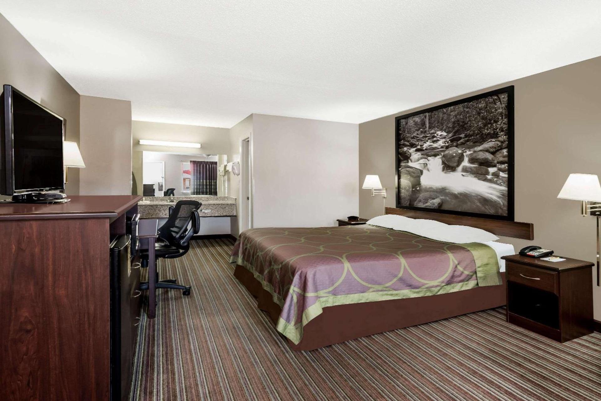 Super 8 by Wyndham Chattanooga Ooltewah photo 8