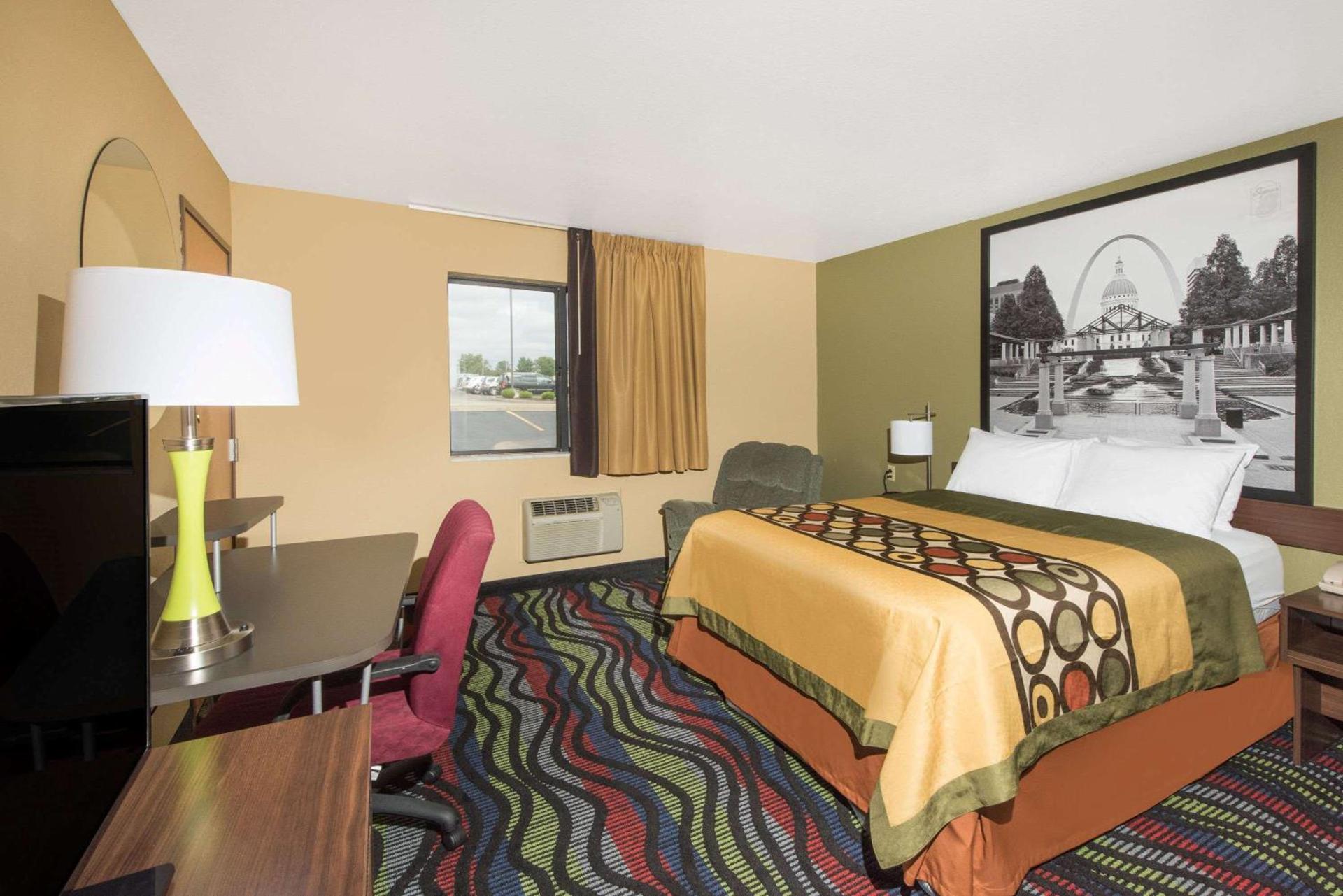 Super 8 by Wyndham Farmington photo 22