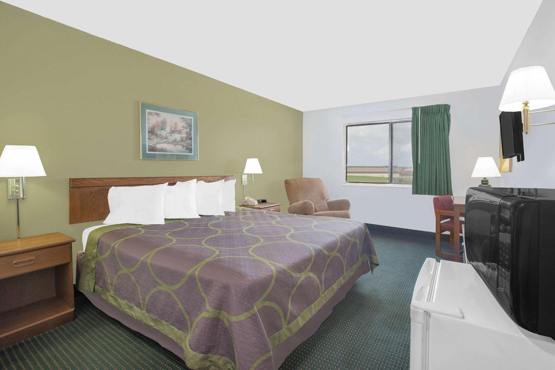 Super 8 by Wyndham Chillicothe photo 11