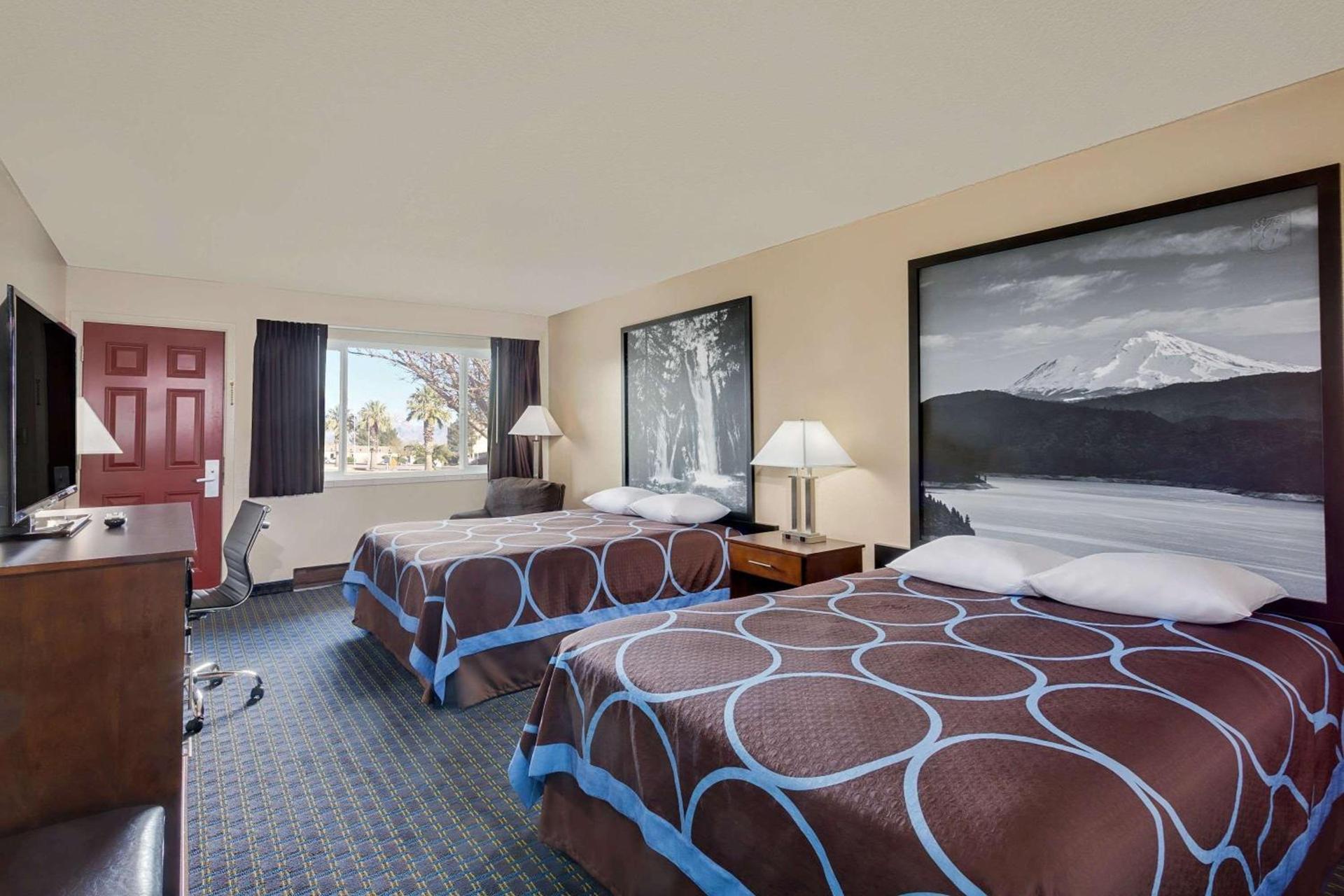 Super 8 by Wyndham Alturas photo 11