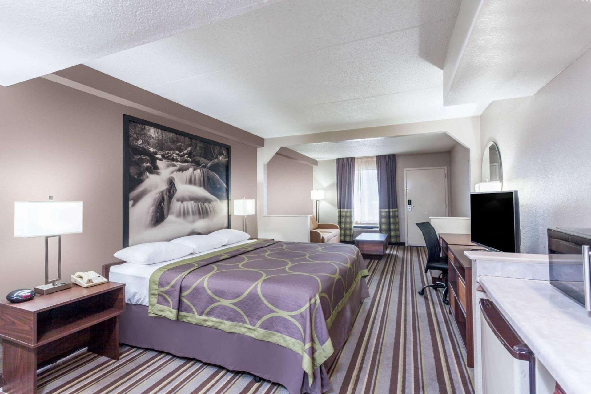 Super 8 by Wyndham Pigeon Forge-Emert St photo 7