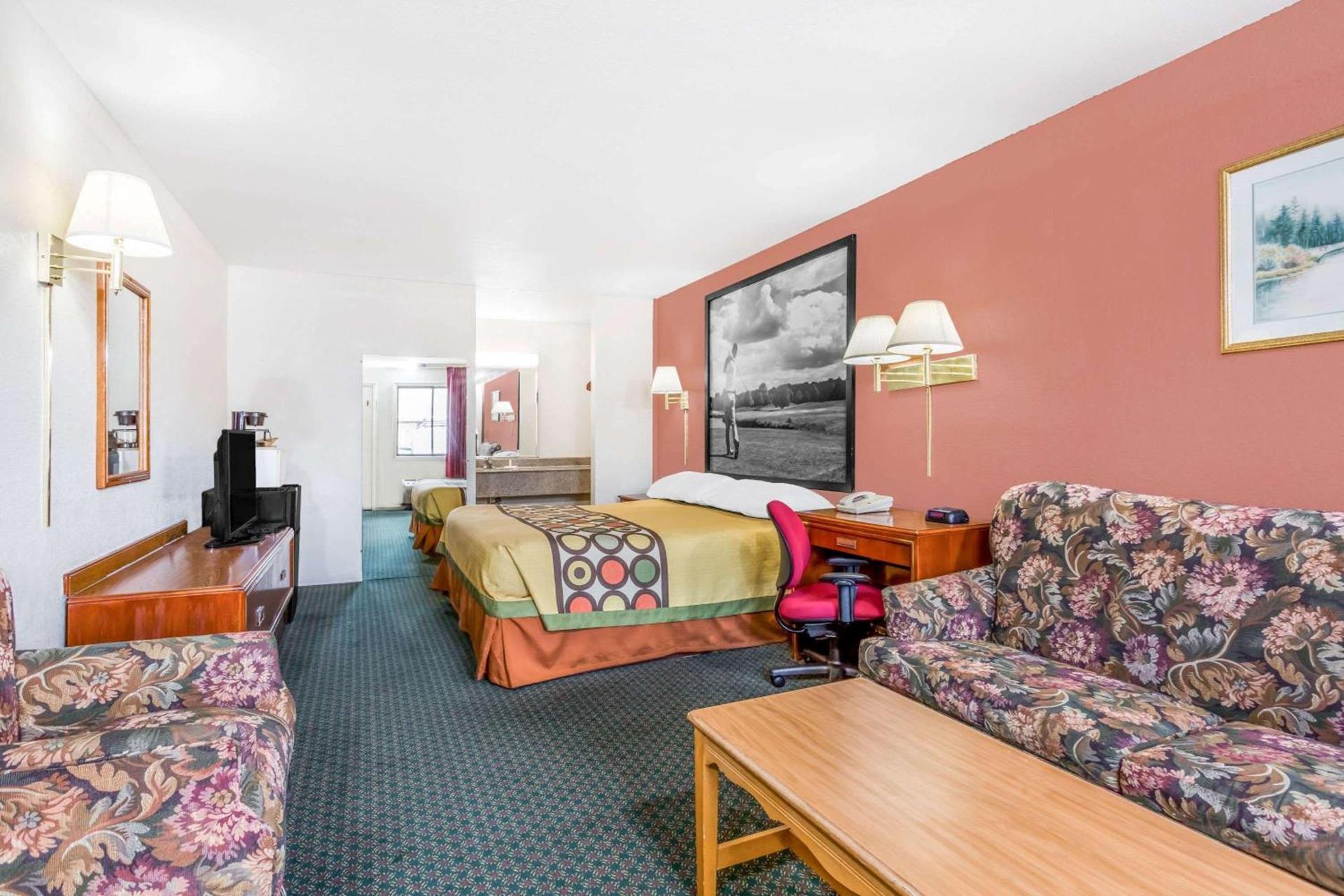 Super 8 by Wyndham Santee/I-95 photo 7
