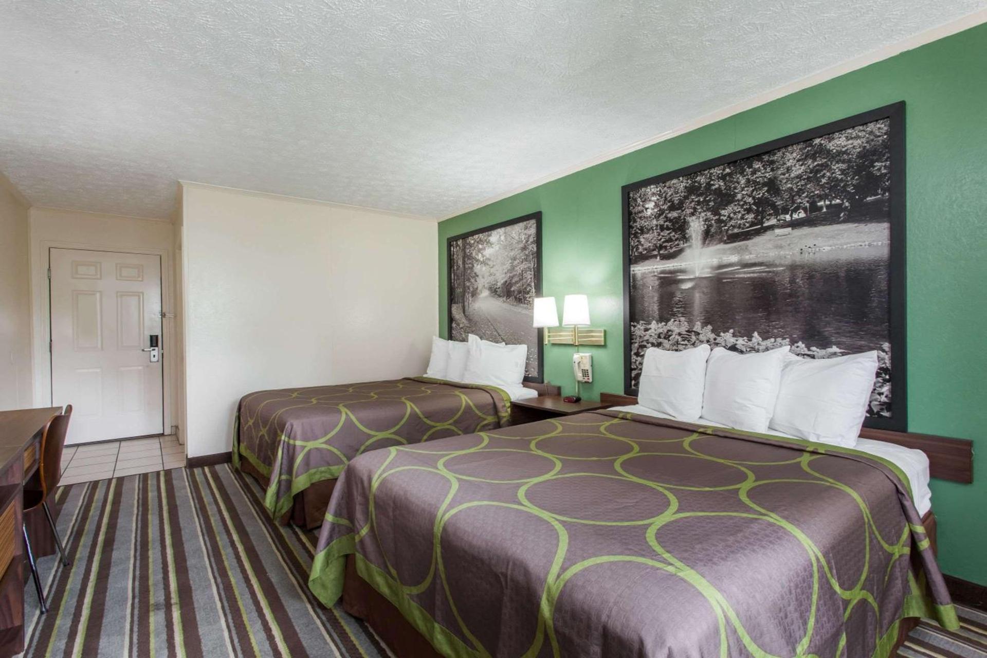Syracuse Inn photo 13