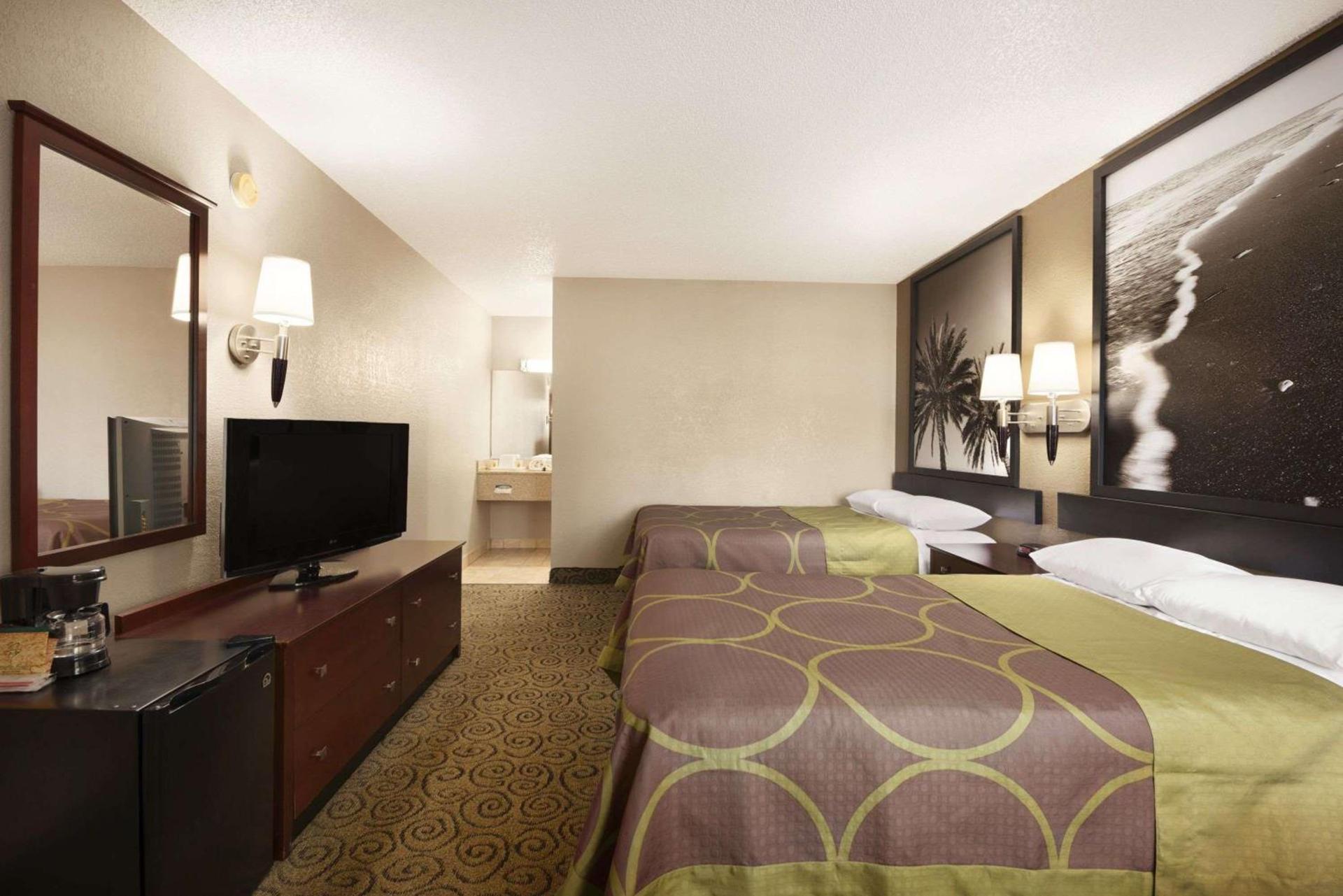 Super 8 by Wyndham Ormond Beach photo 13