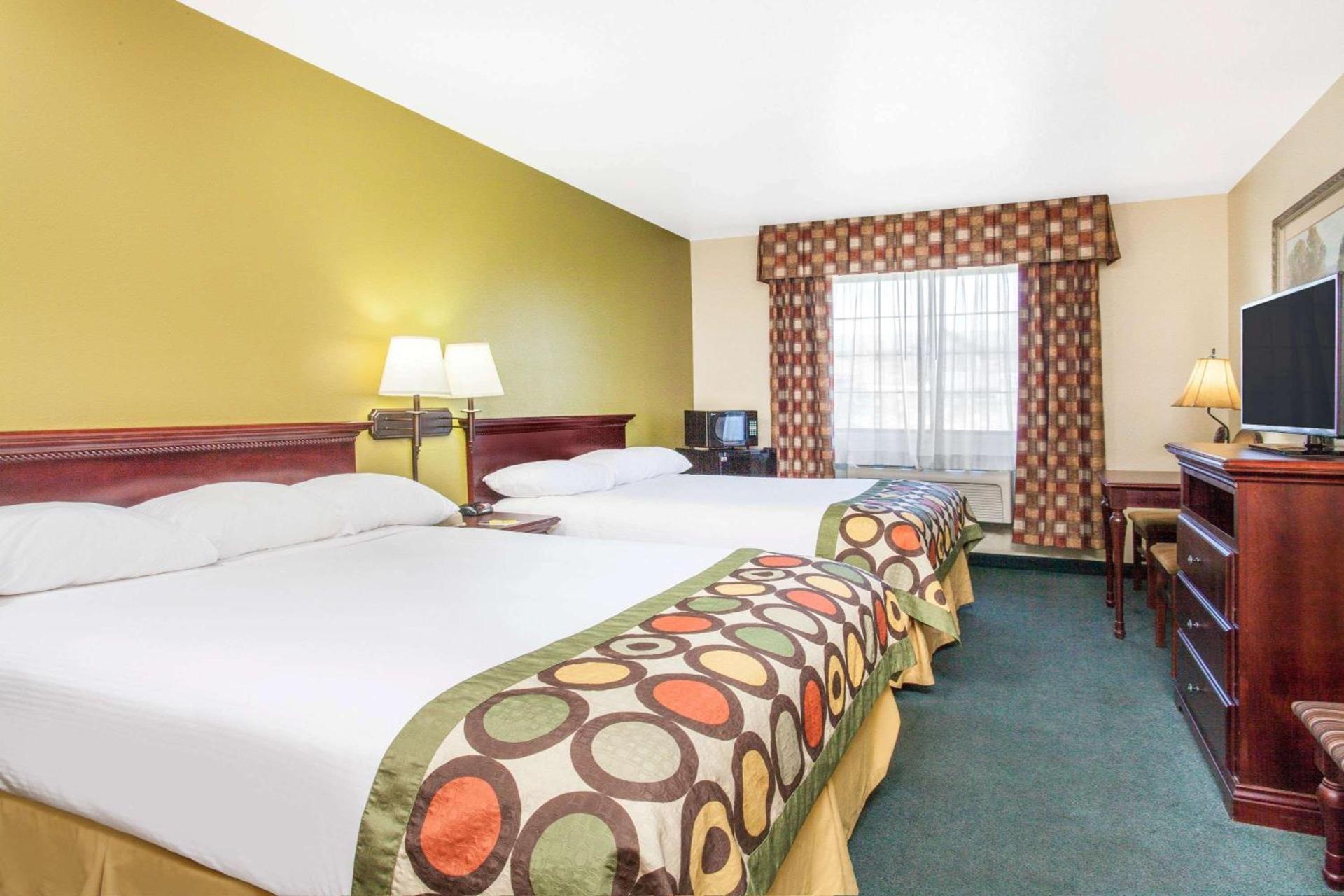 Super 8 by Wyndham McCall photo 10