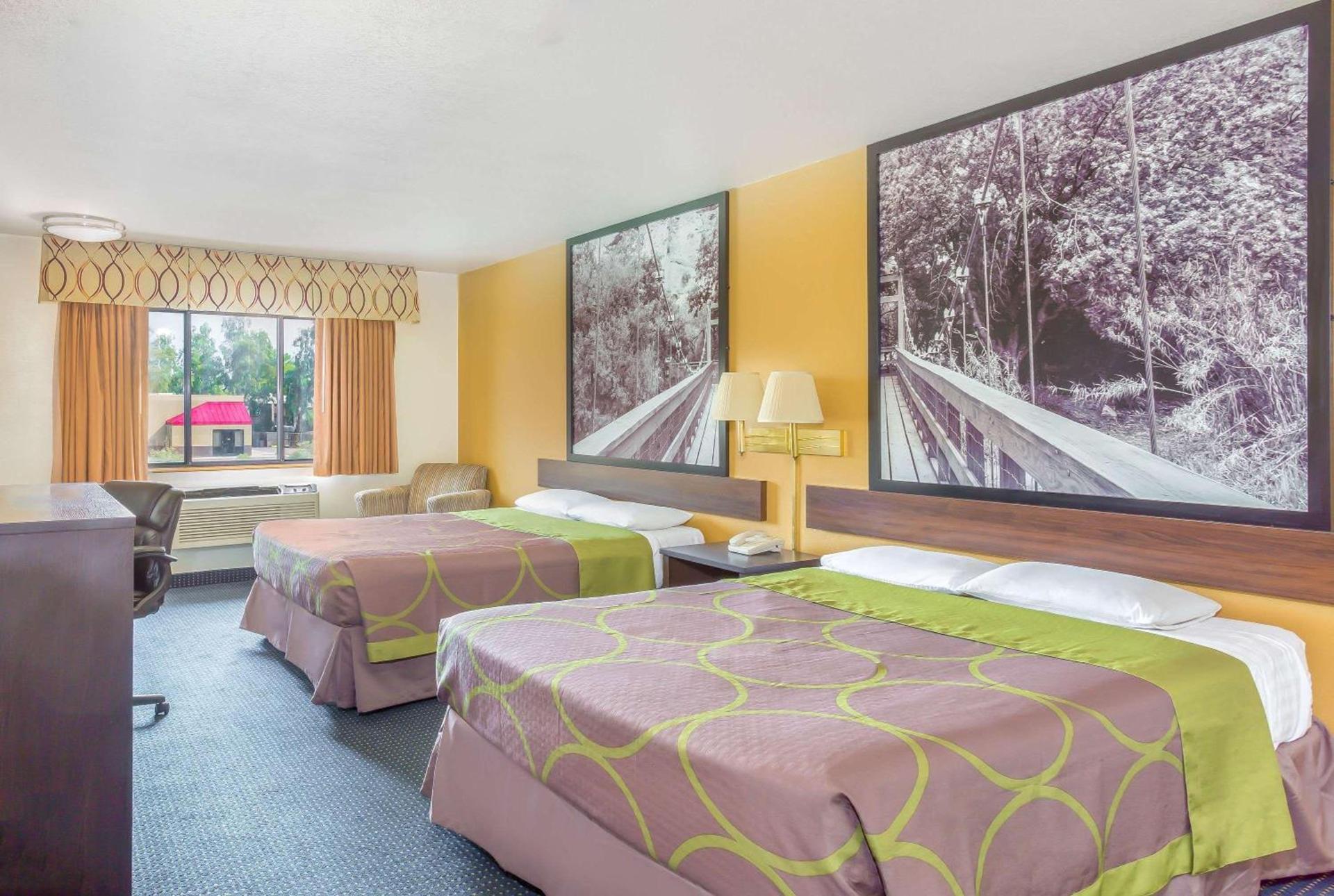 Super 8 by Wyndham Mesa Gilbert photo 6