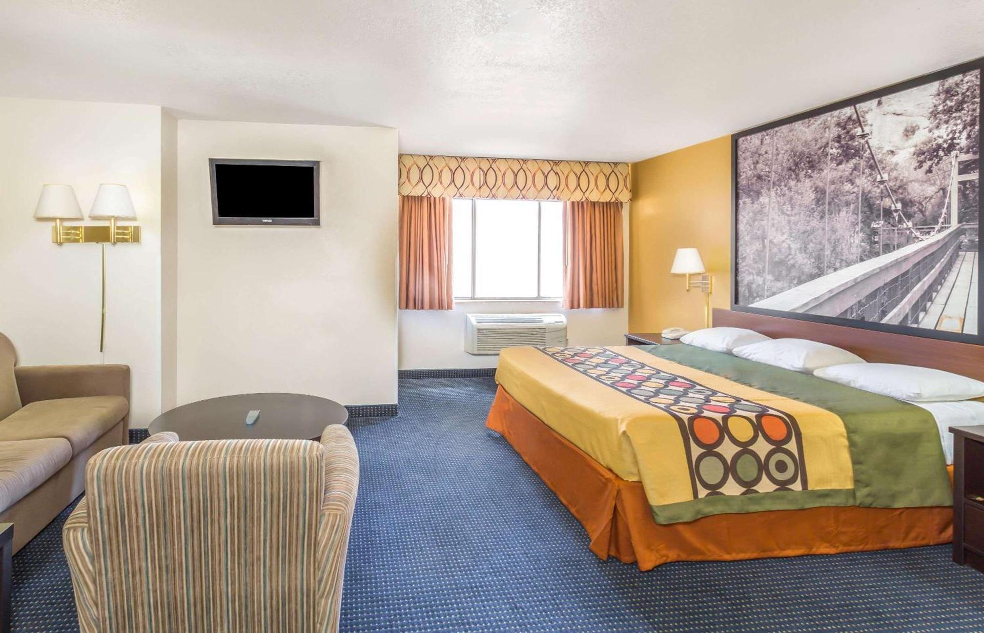 Super 8 by Wyndham Mesa Gilbert photo 14