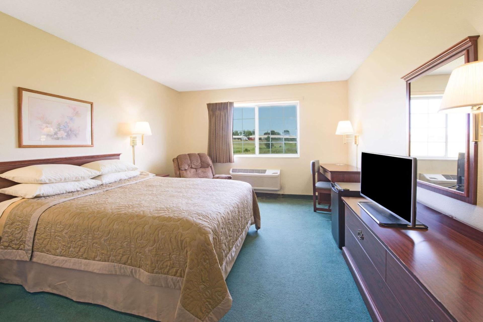 Super 8 by Wyndham Richmond photo 8