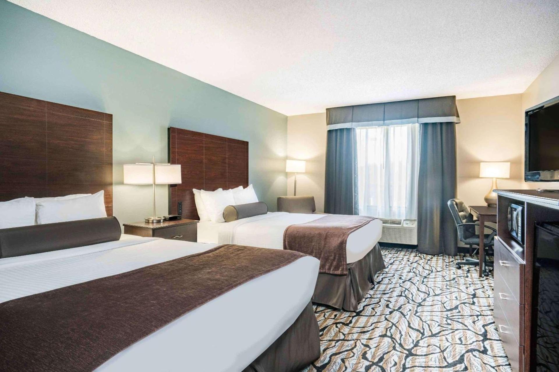 Days Inn & Suites by Wyndham Wausau photo 13