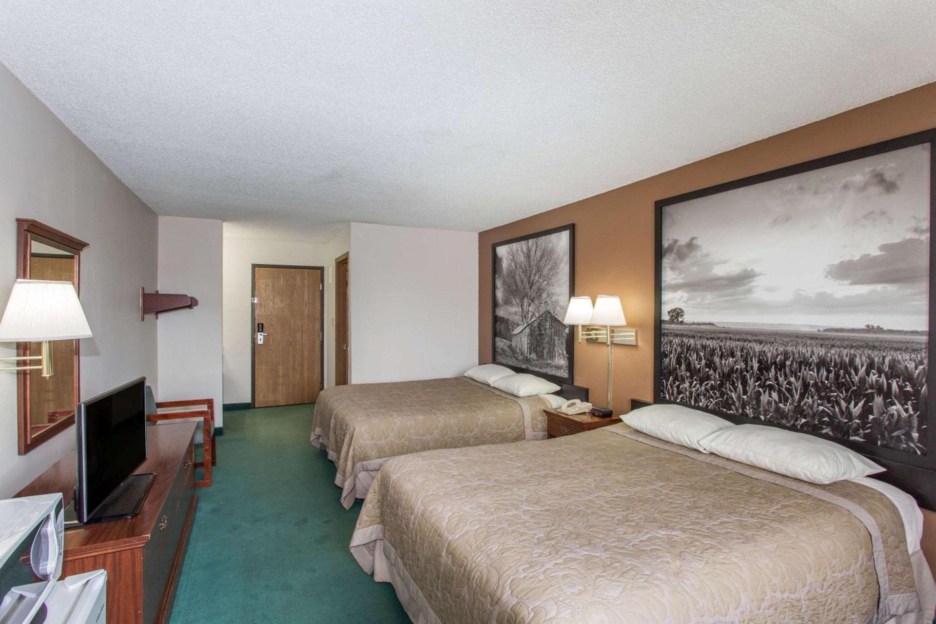 Super 8 by Wyndham Richmond photo 9