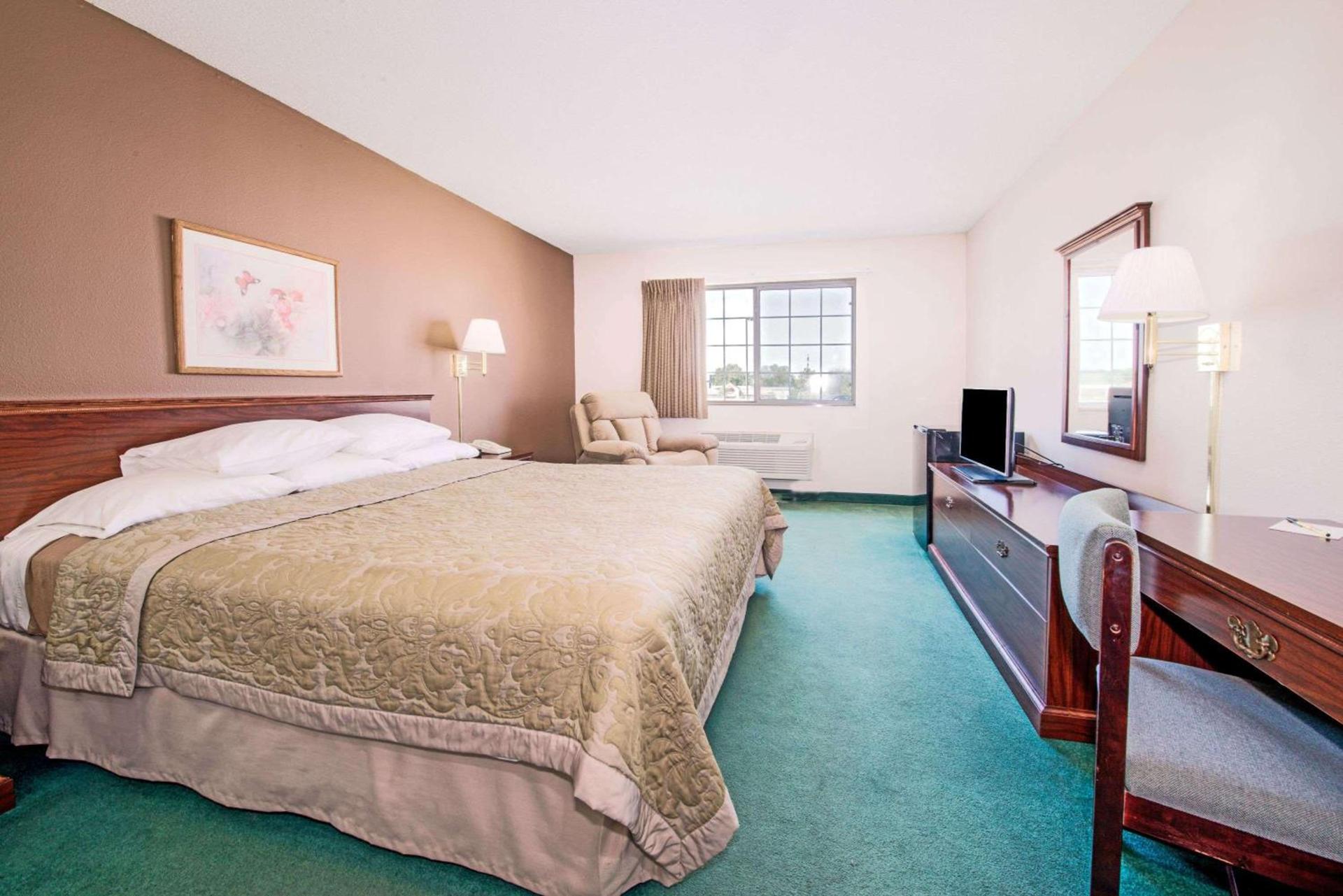 Super 8 by Wyndham Richmond photo 7