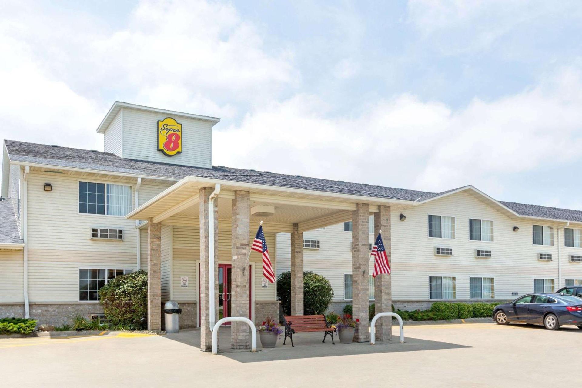 Super 8 by Wyndham Clarinda photo 2