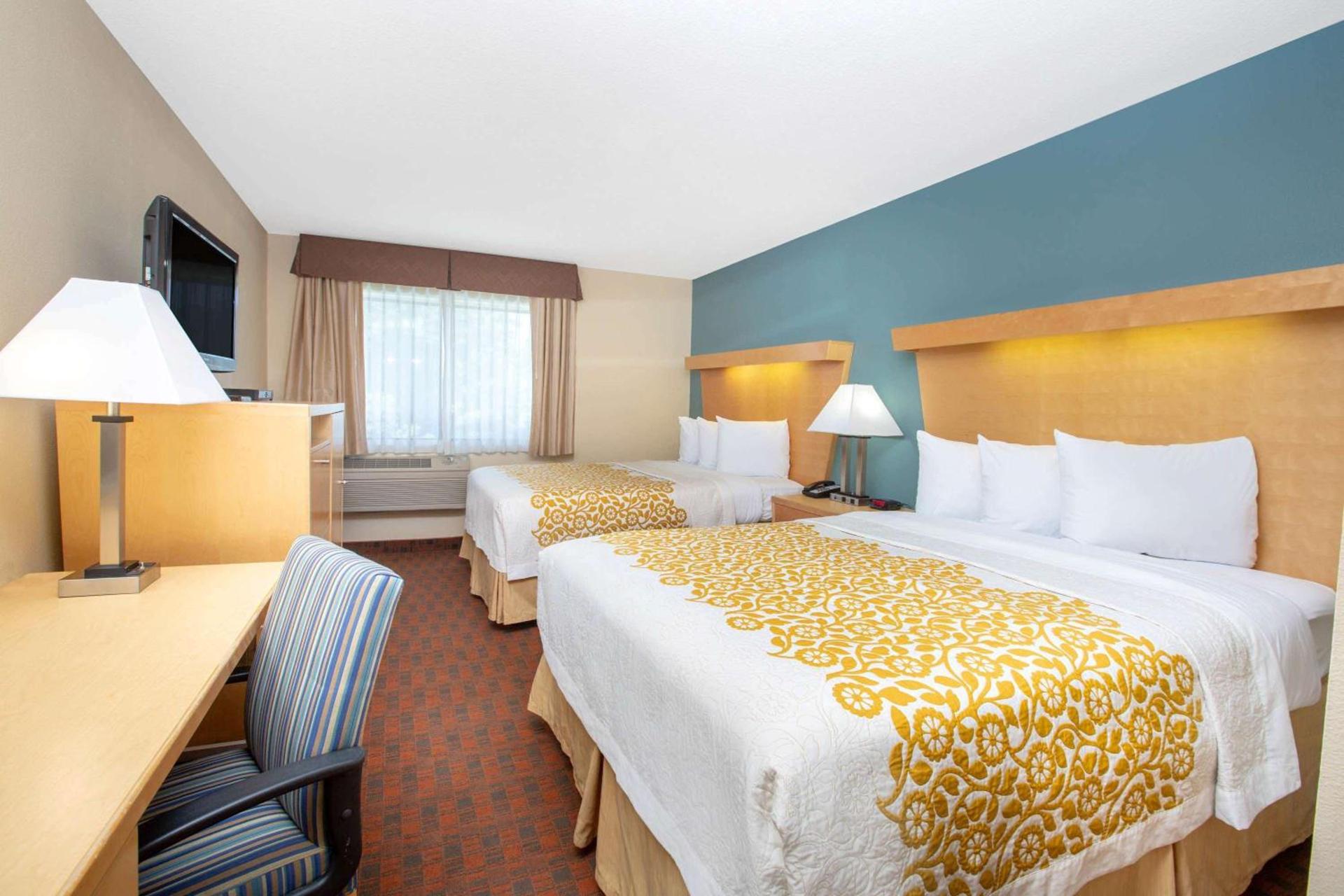 Days Inn by Wyndham Woodland photo 7
