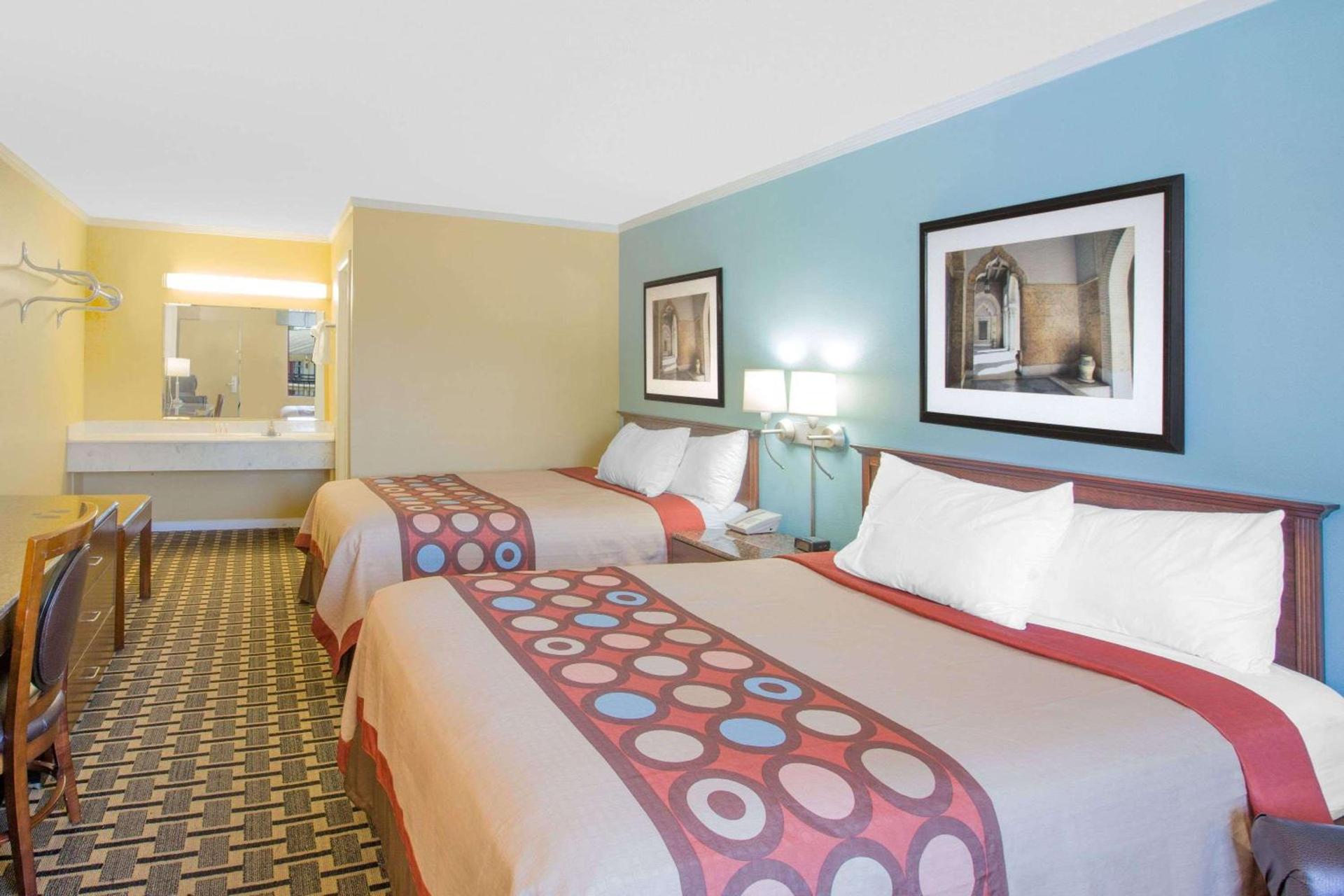 Super 8 by Wyndham Jasper photo 5