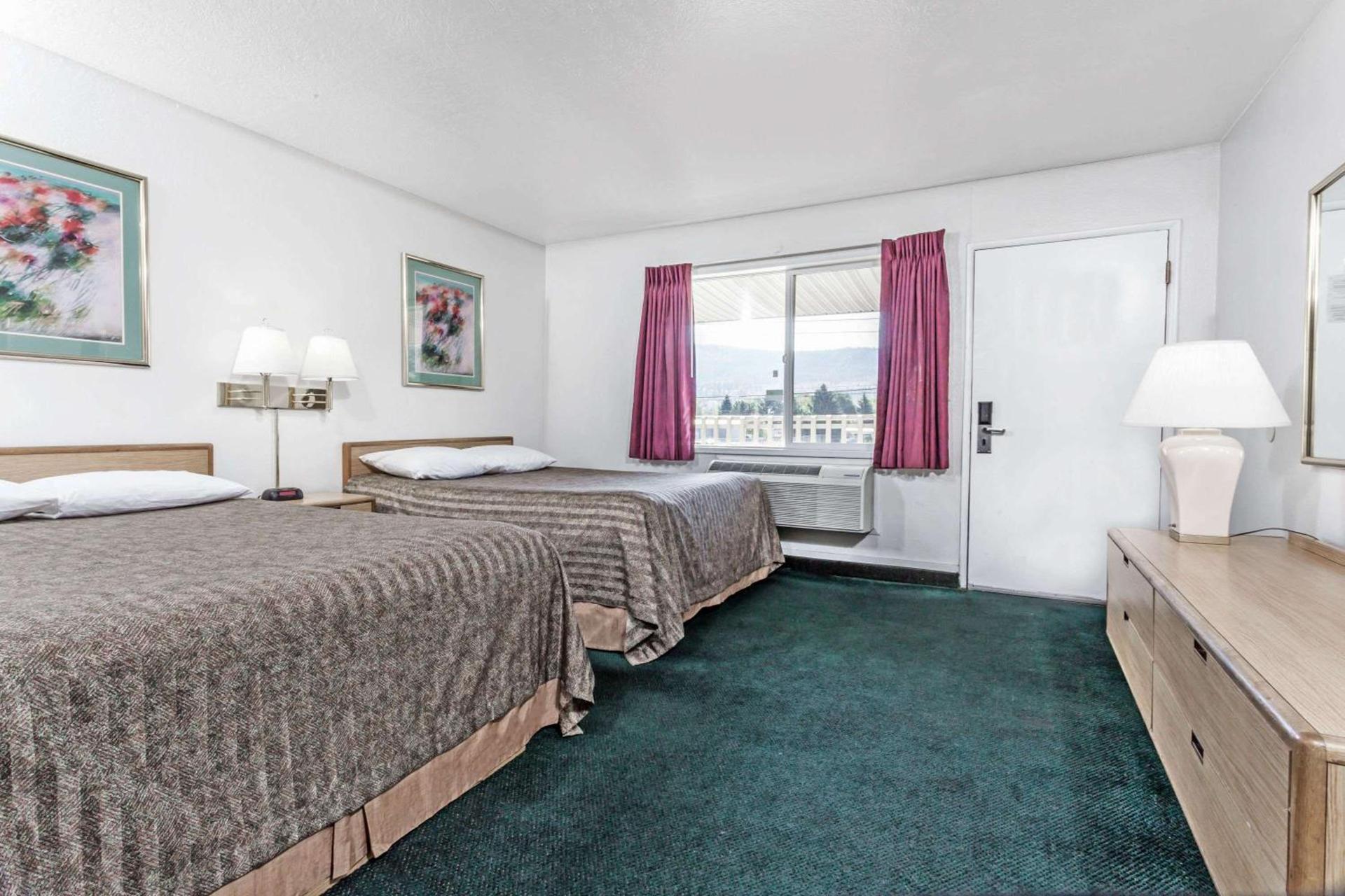 Travelodge by Wyndham La Grande photo 6