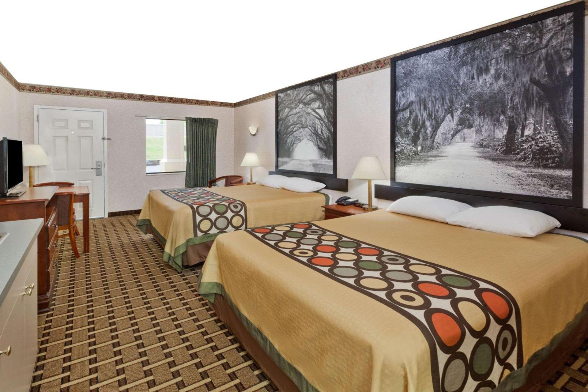 Super 8 by Wyndham Ft. Oglethorpe GA/Chatt TN Area photo 10