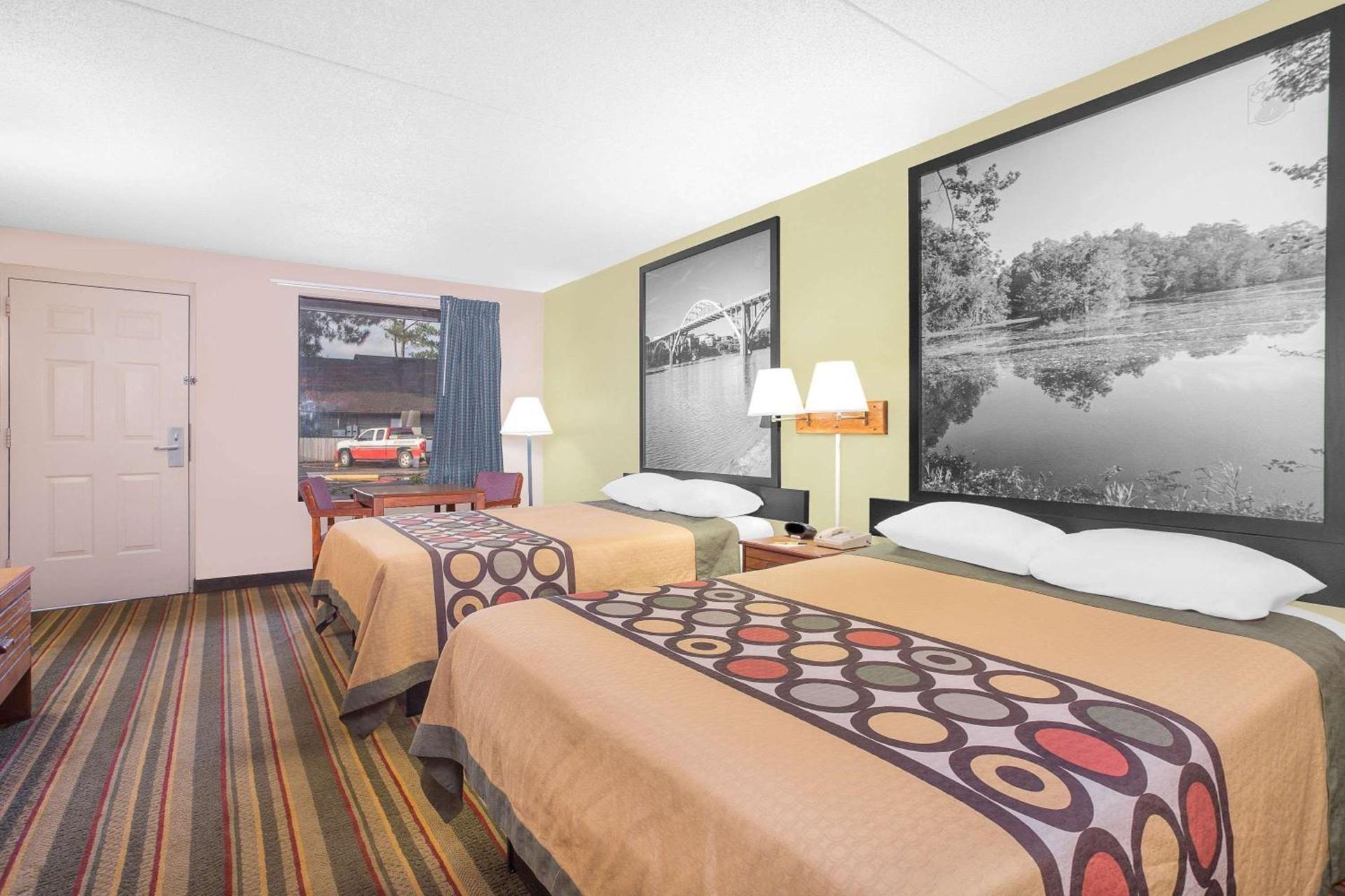 Super 8 by Wyndham Eufaula photo 13