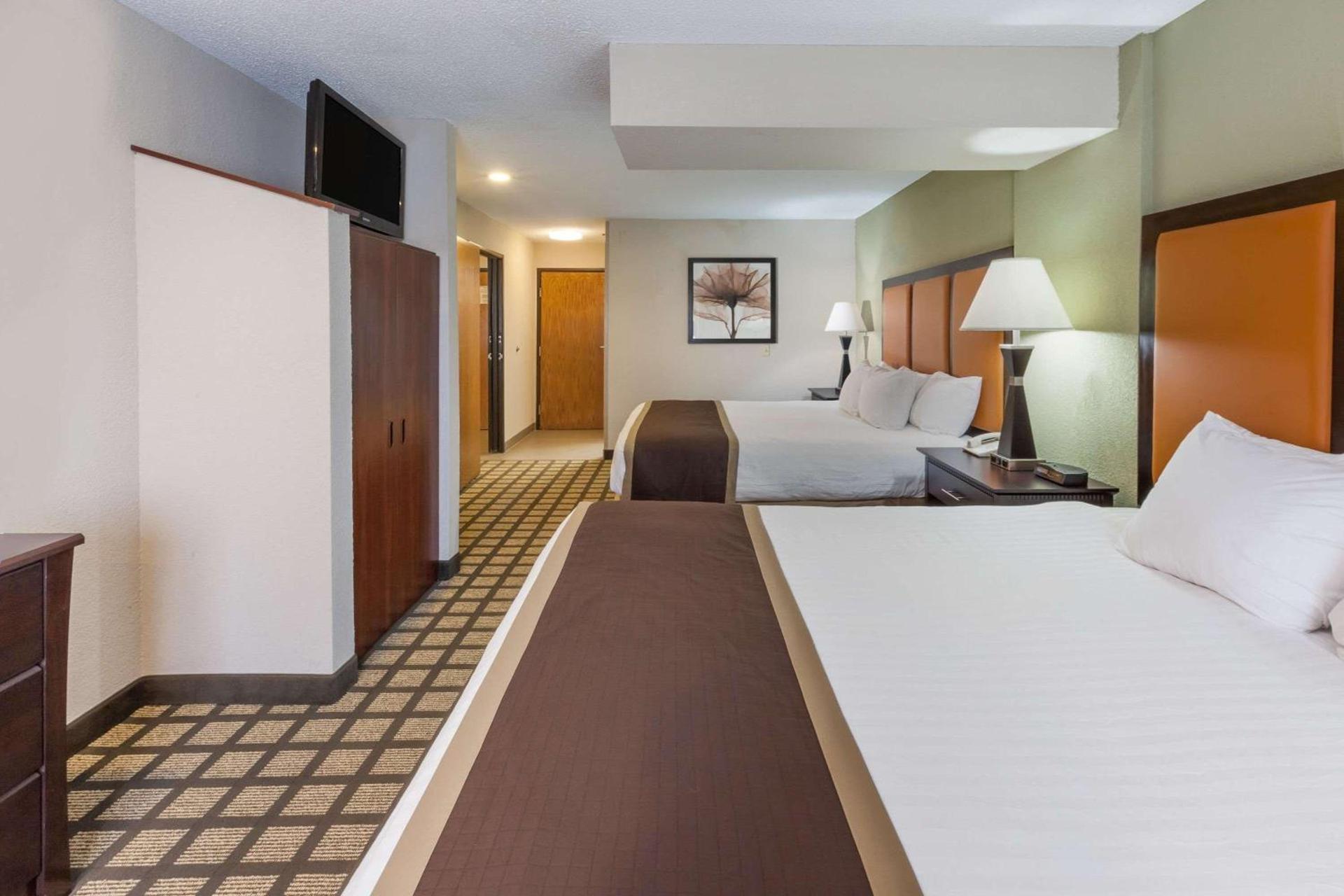 Baymont by Wyndham Gaylord photo 21
