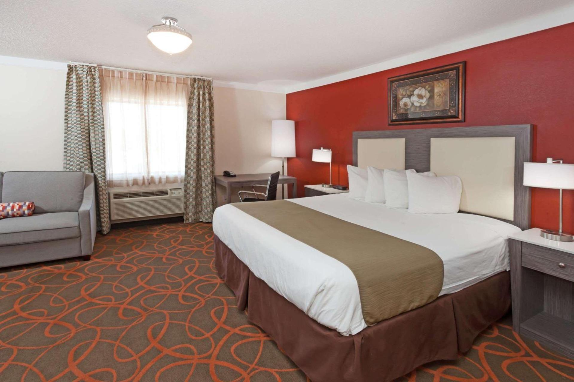 Baymont by Wyndham Chicago/Alsip photo 41