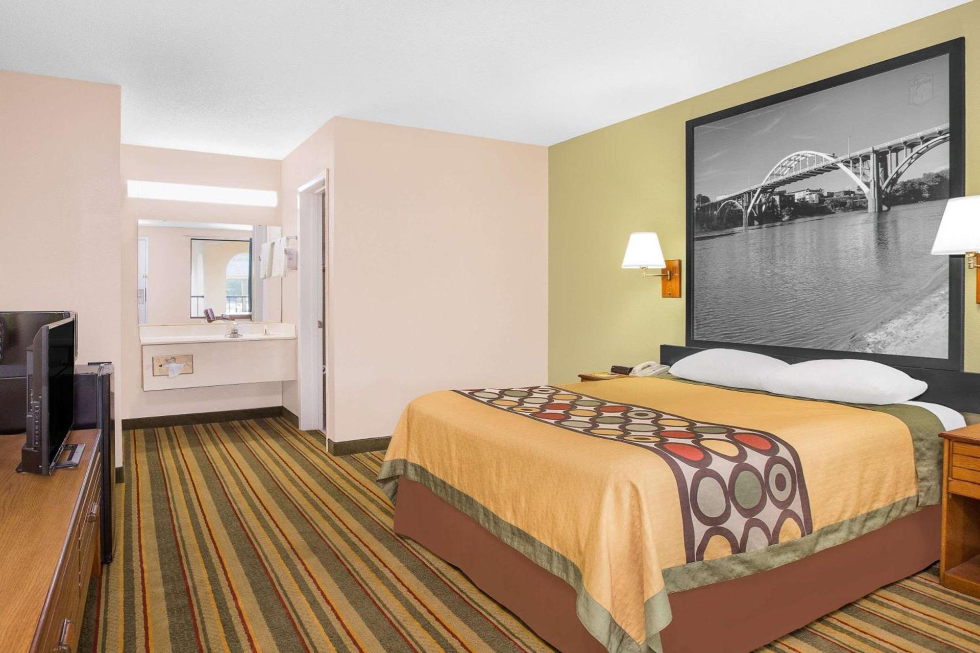 Super 8 by Wyndham Eufaula photo 6