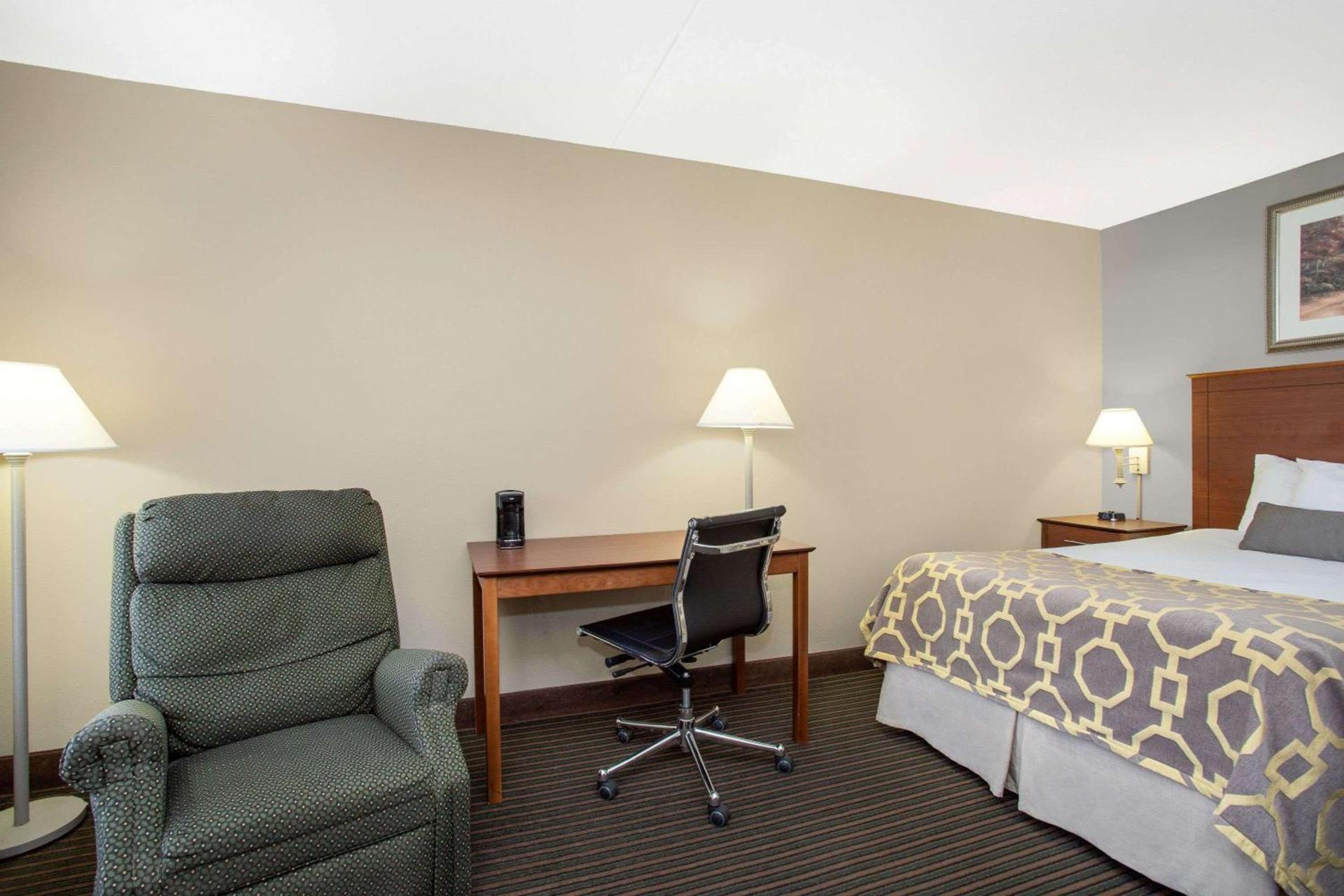 Baymont by Wyndham Hays photo 8