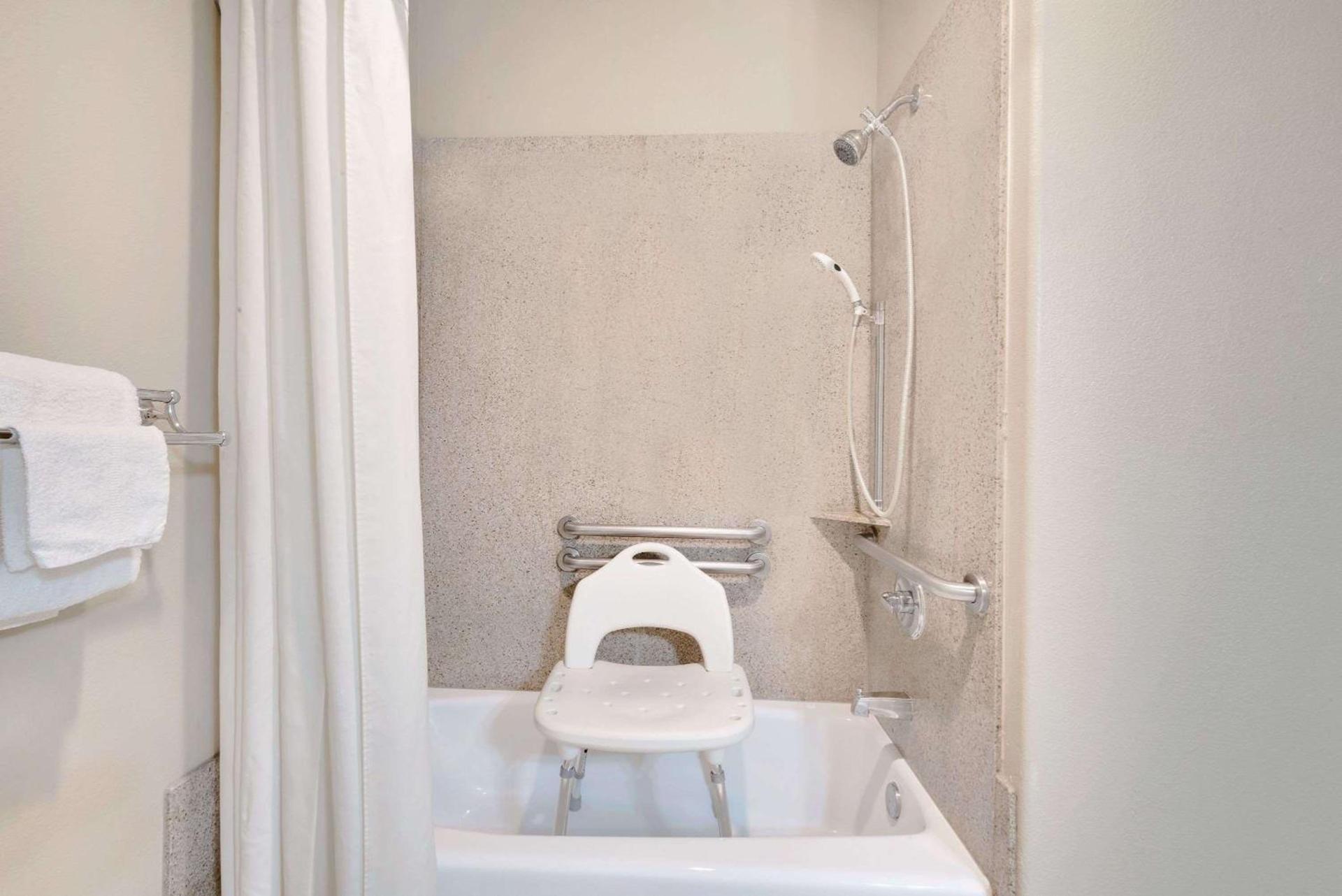 Sonesta Essential Hotels Odessa photo 12