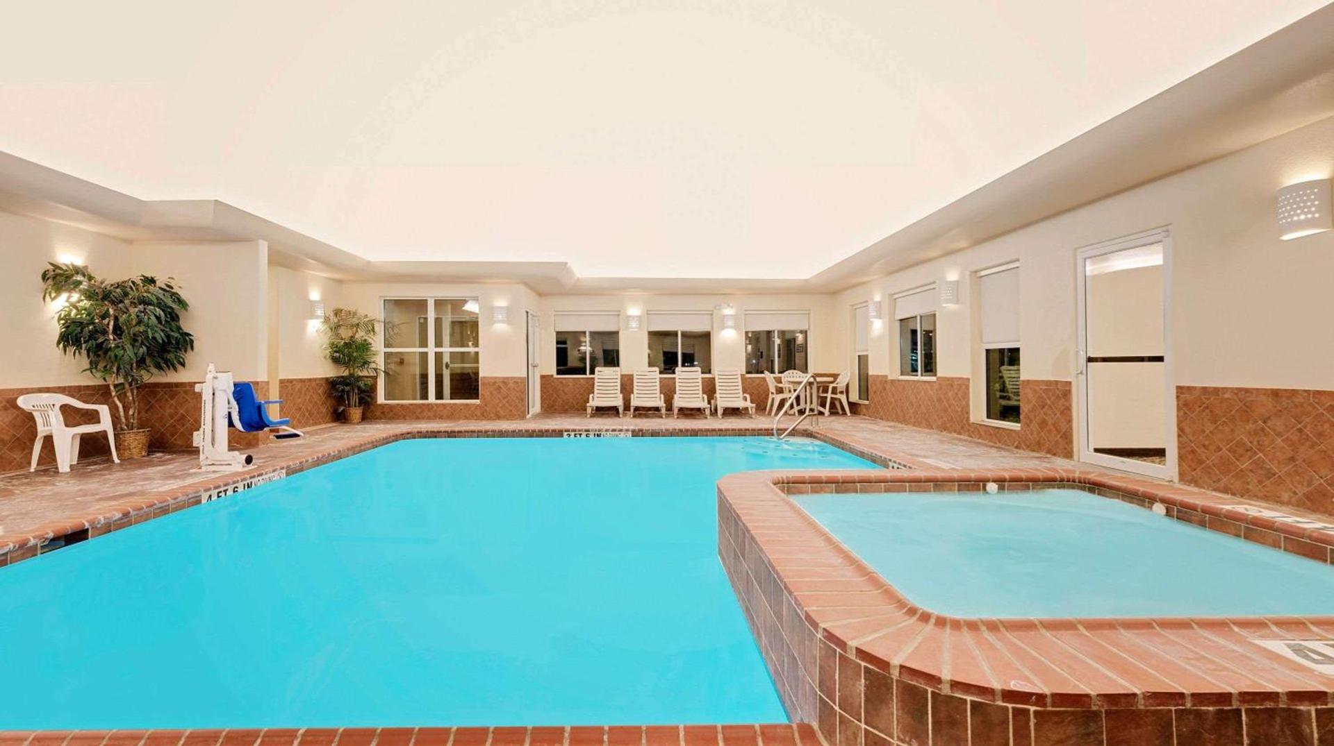 Sonesta Essential Hotels Odessa photo 6