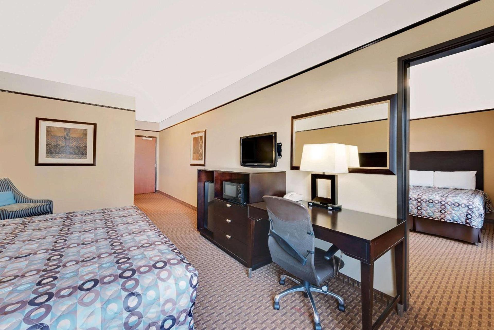 Sonesta Essential Hotels Odessa photo 5