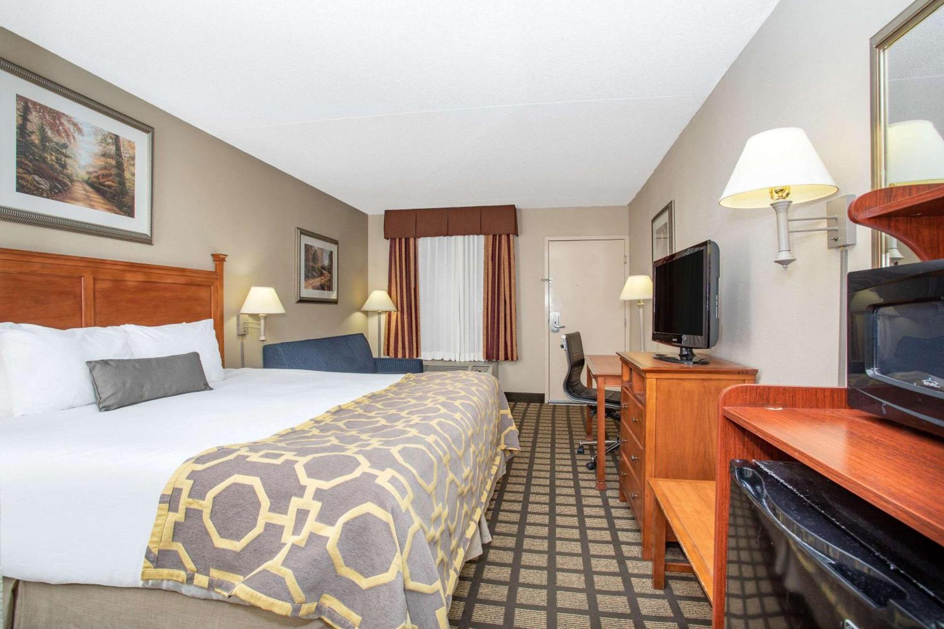 Baymont by Wyndham Hays photo 12