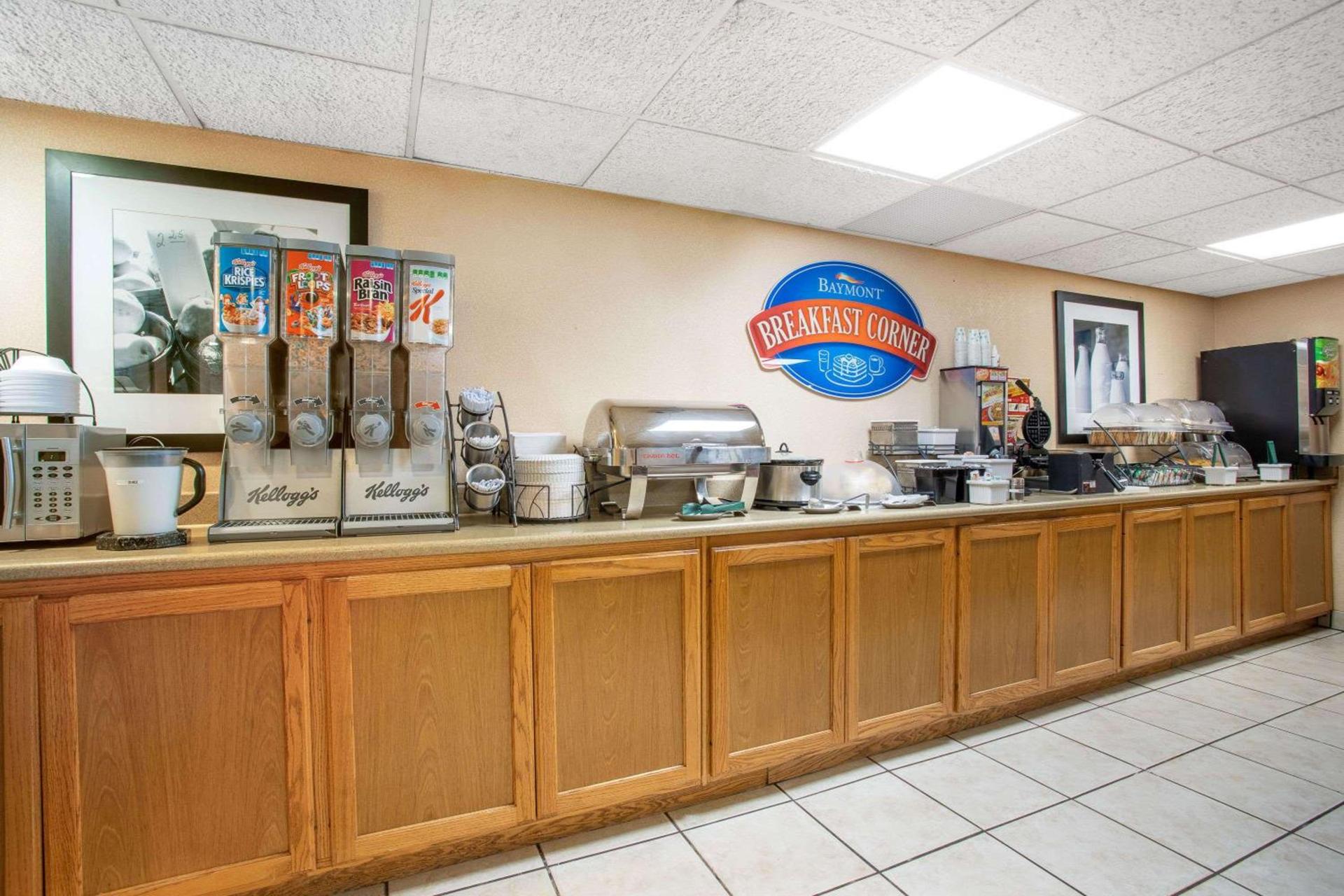 Baymont by Wyndham Hays photo 21